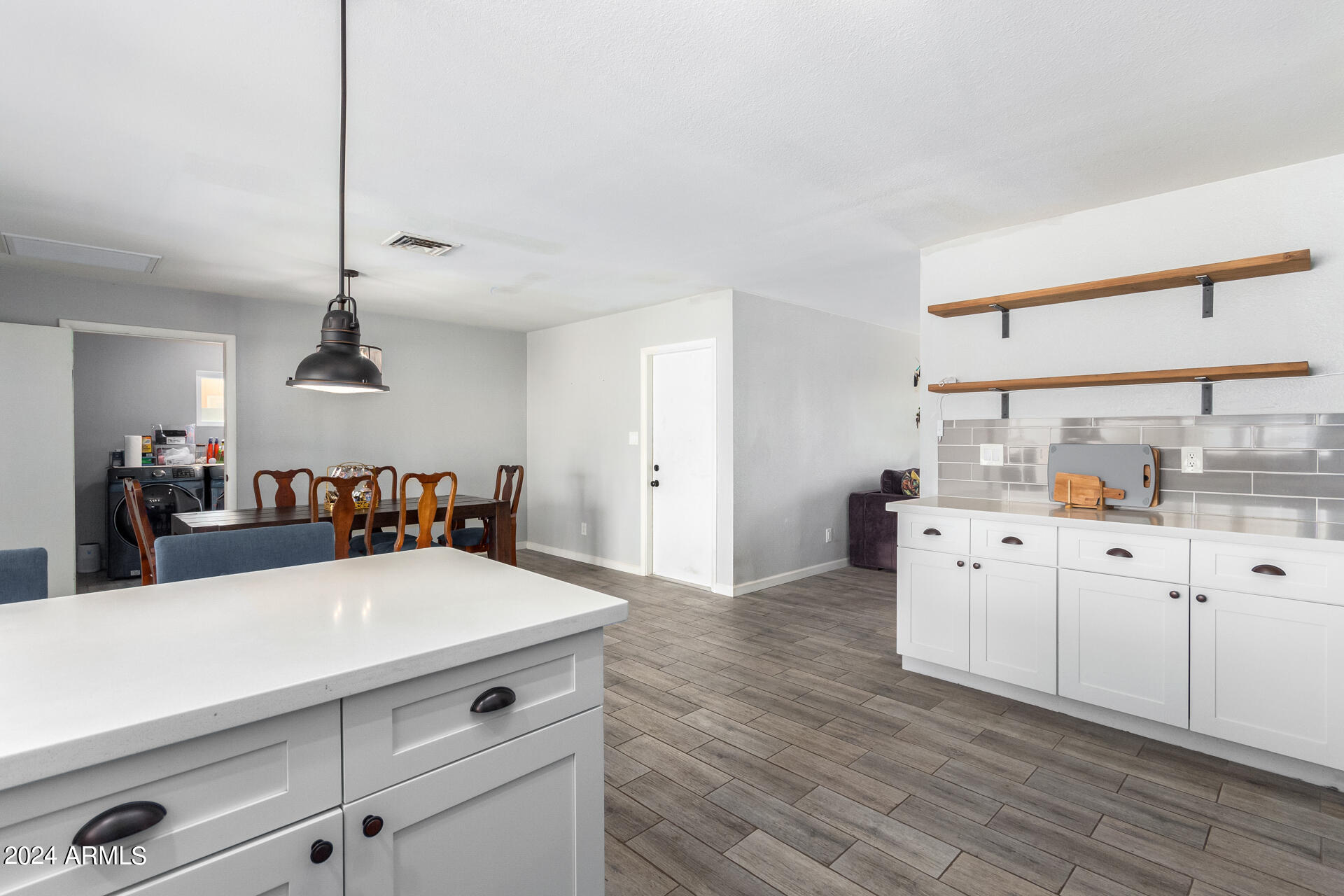 2008 W WESTERN Drive