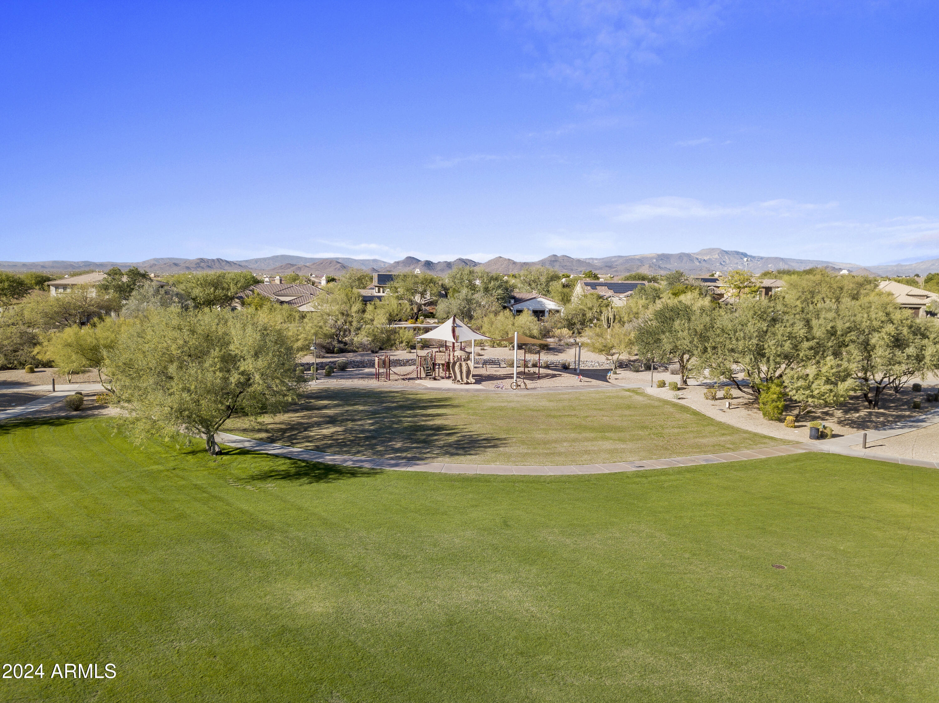 5216 E BARWICK Drive