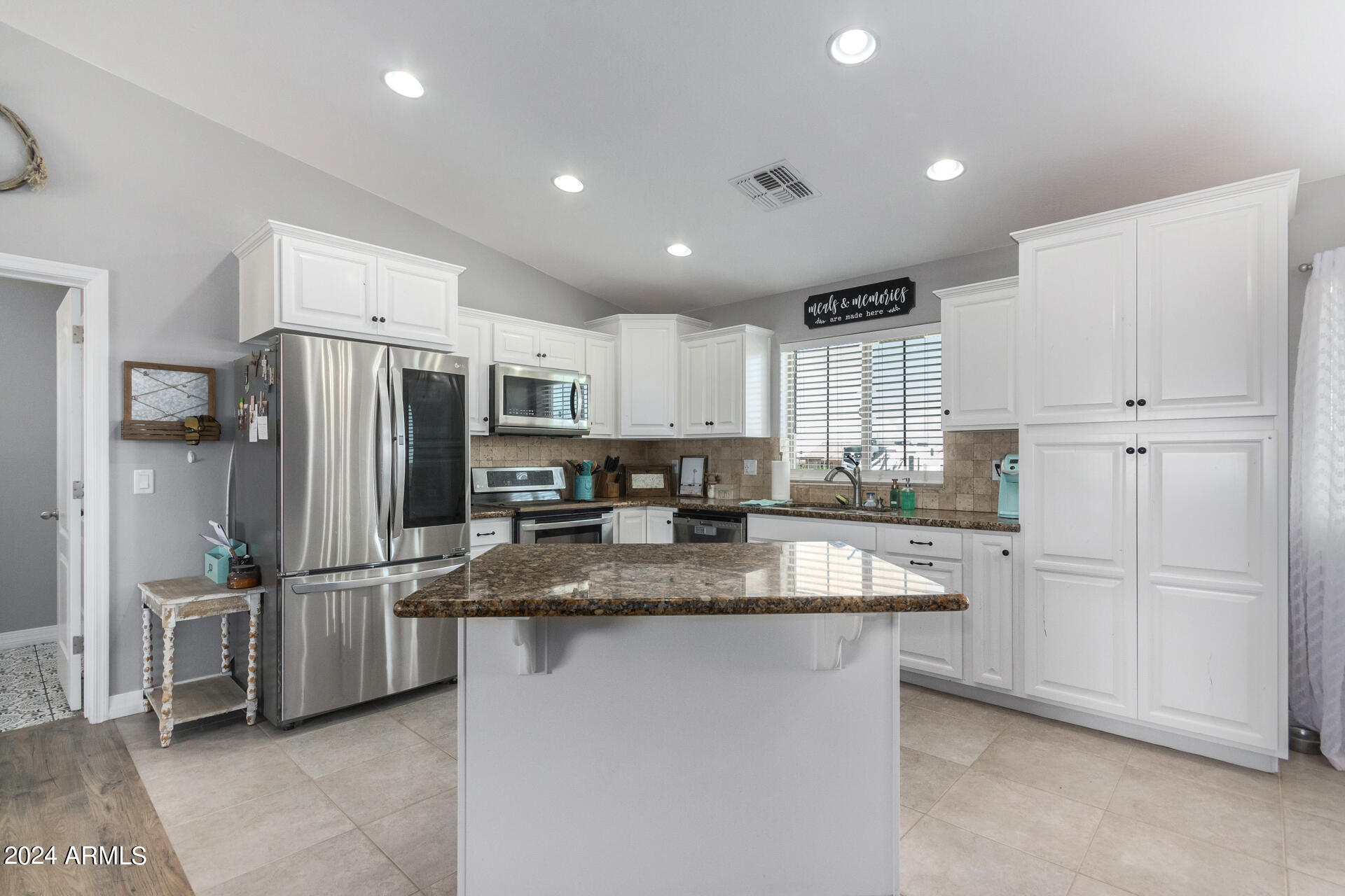 30419 W MCKINLEY Street