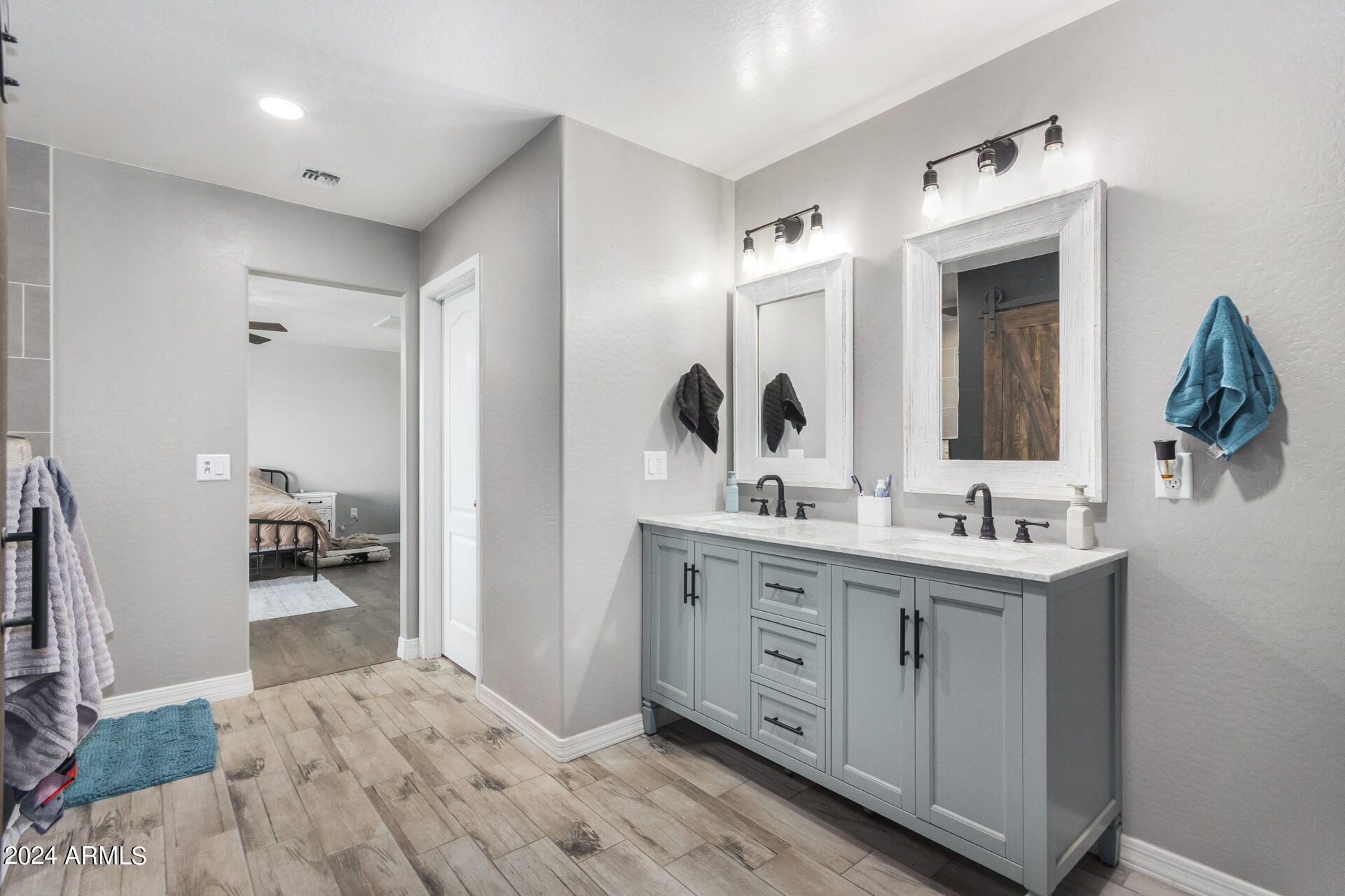 30419 W MCKINLEY Street