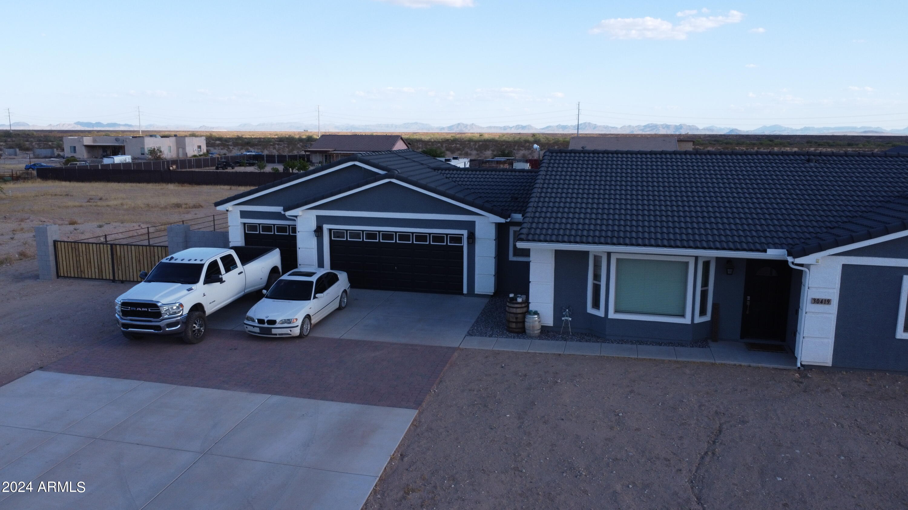 30419 W MCKINLEY Street