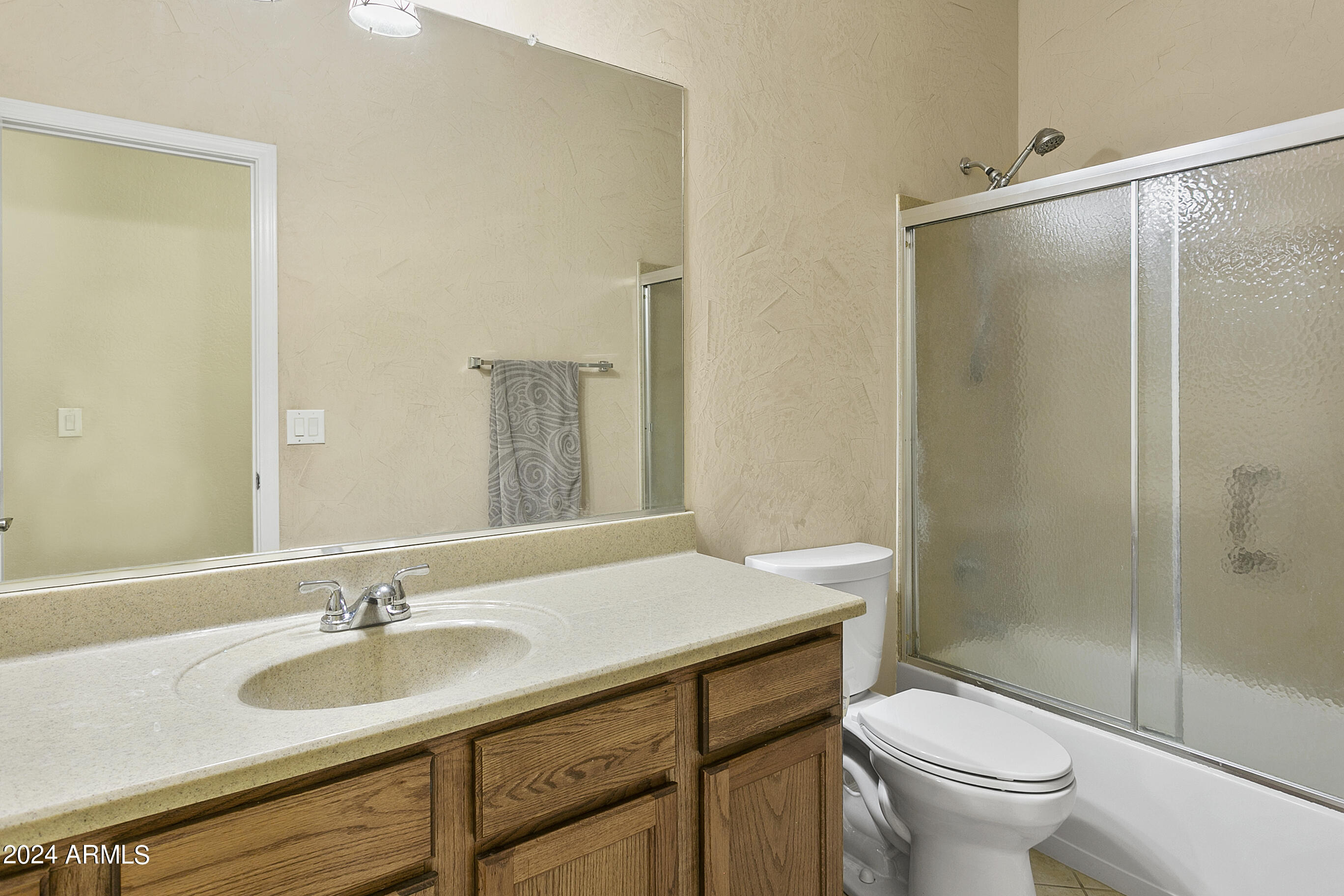 16571 W SHERMAN Street