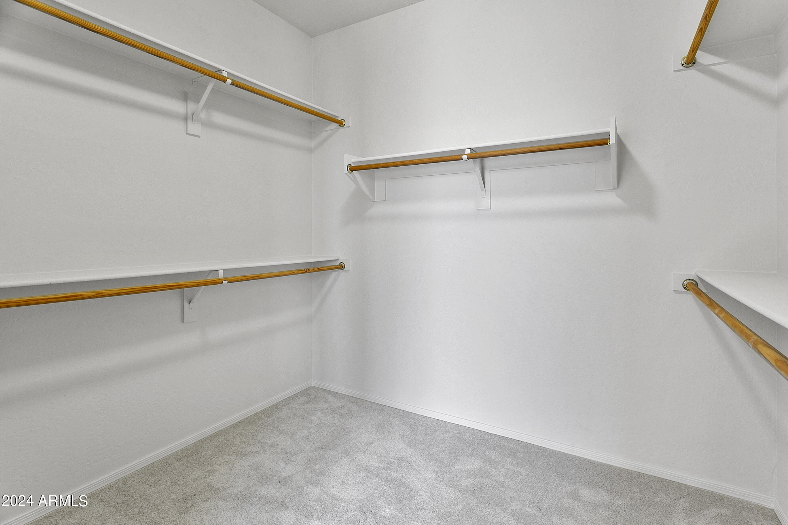 16571 W SHERMAN Street