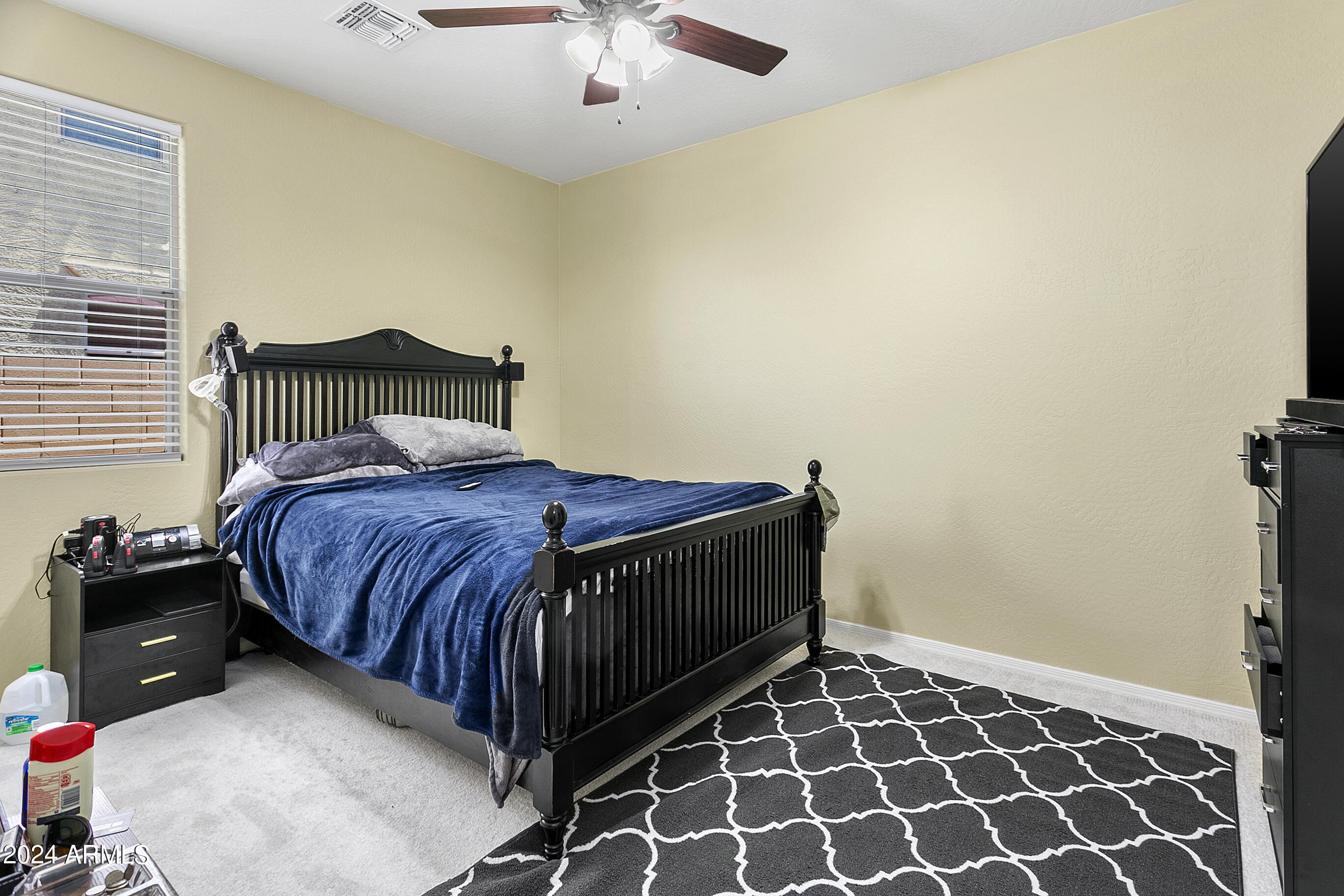 16571 W SHERMAN Street