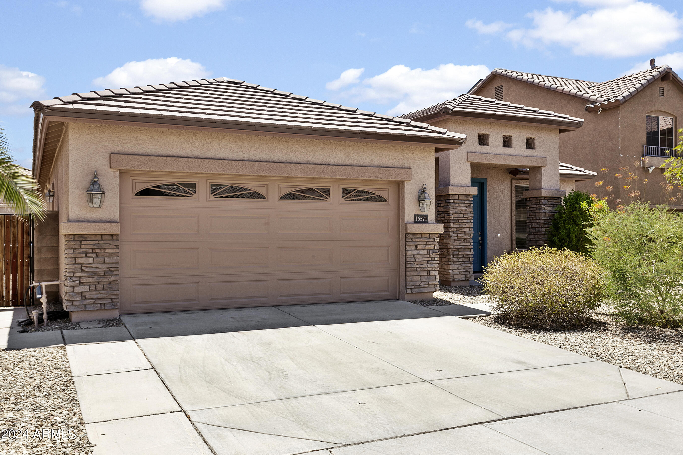 16571 W SHERMAN Street