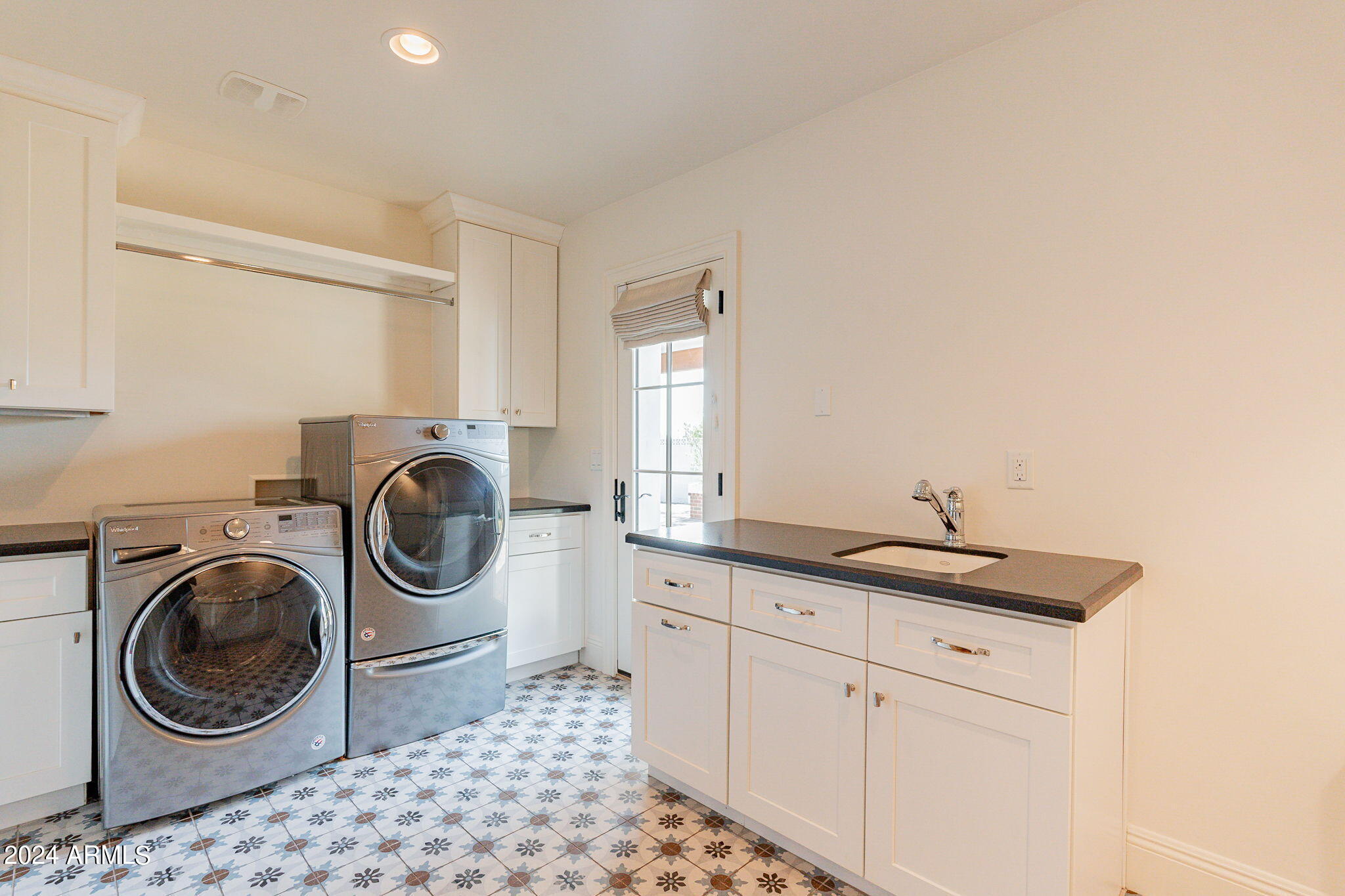 6433 E Calle Camelia --