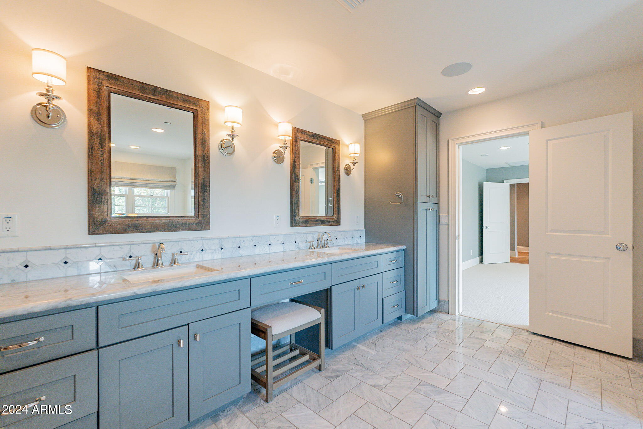 6433 E Calle Camelia --