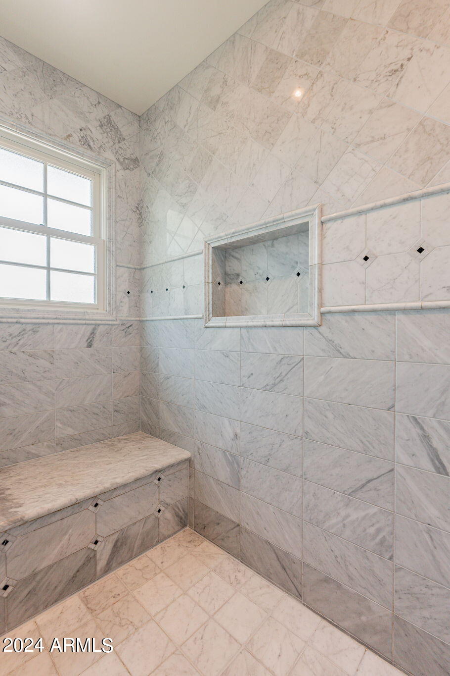 6433 E Calle Camelia --