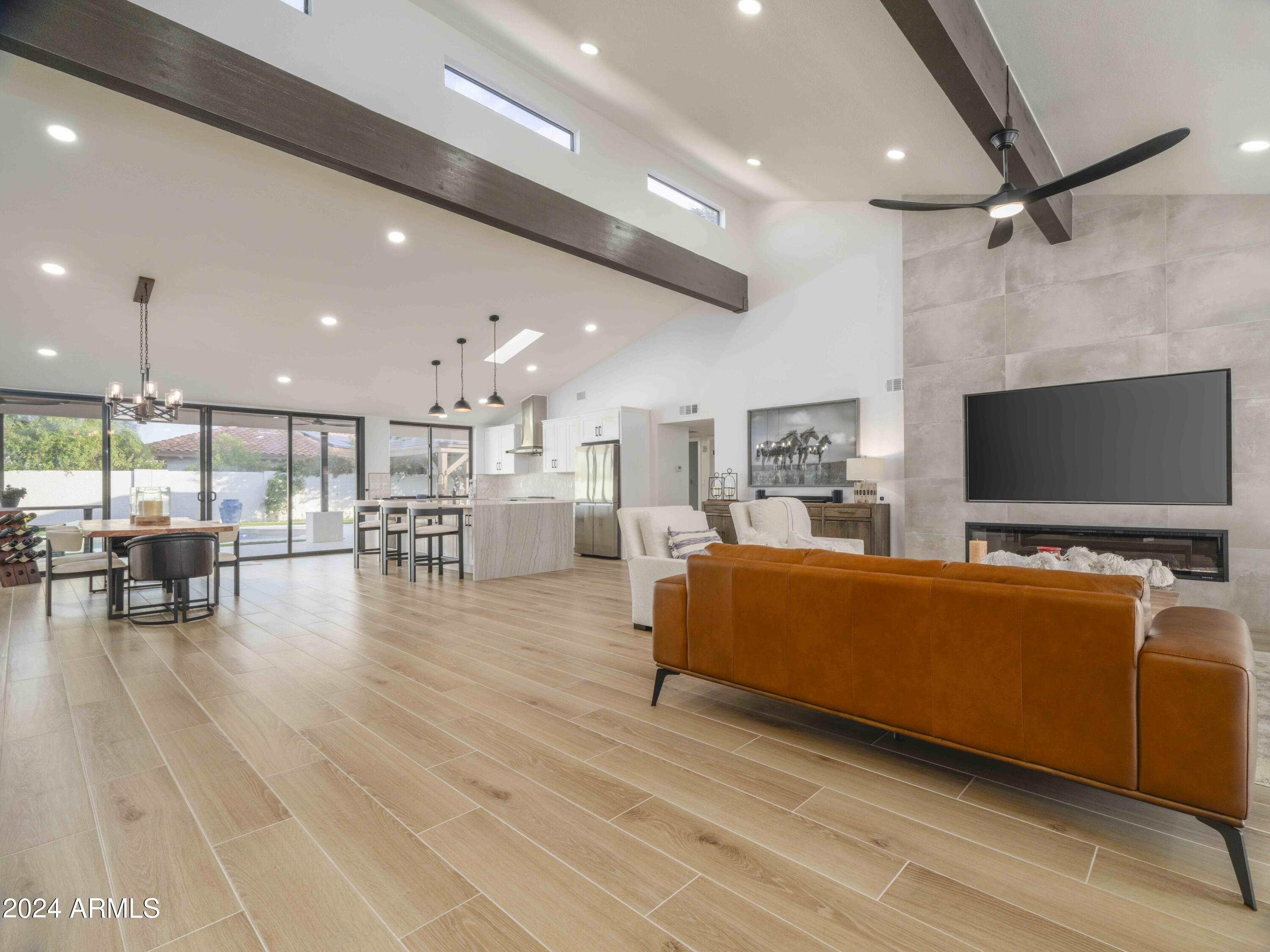 8281 E SAN SALVADOR Drive