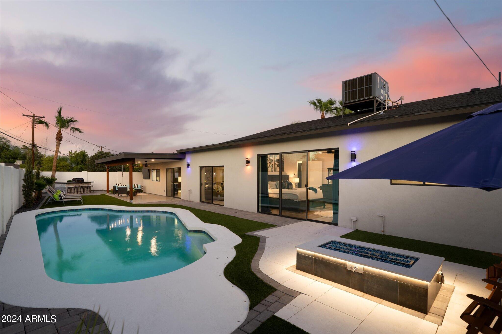 8714 E RANCHO VISTA Drive