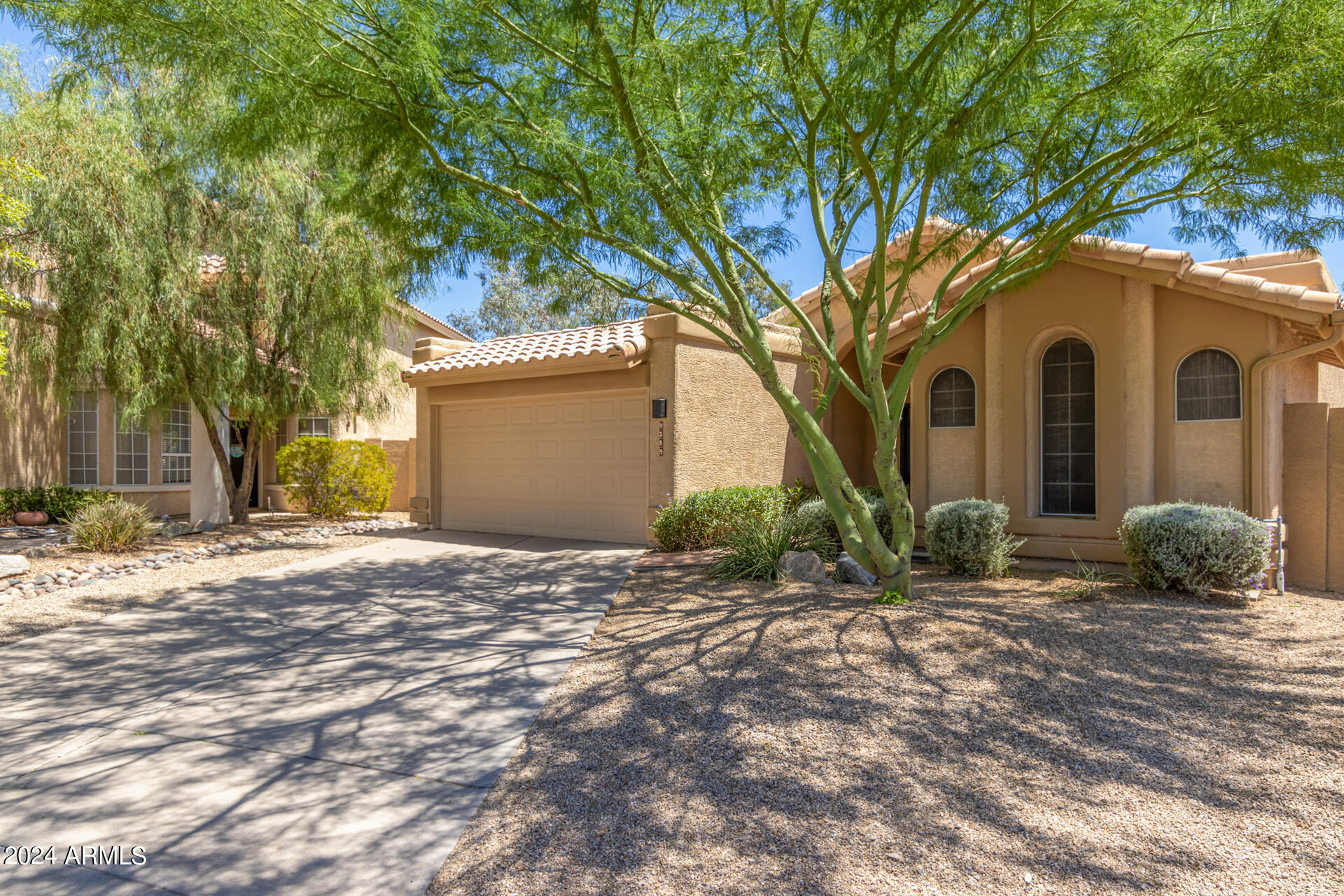 9389 E CORRINE Drive