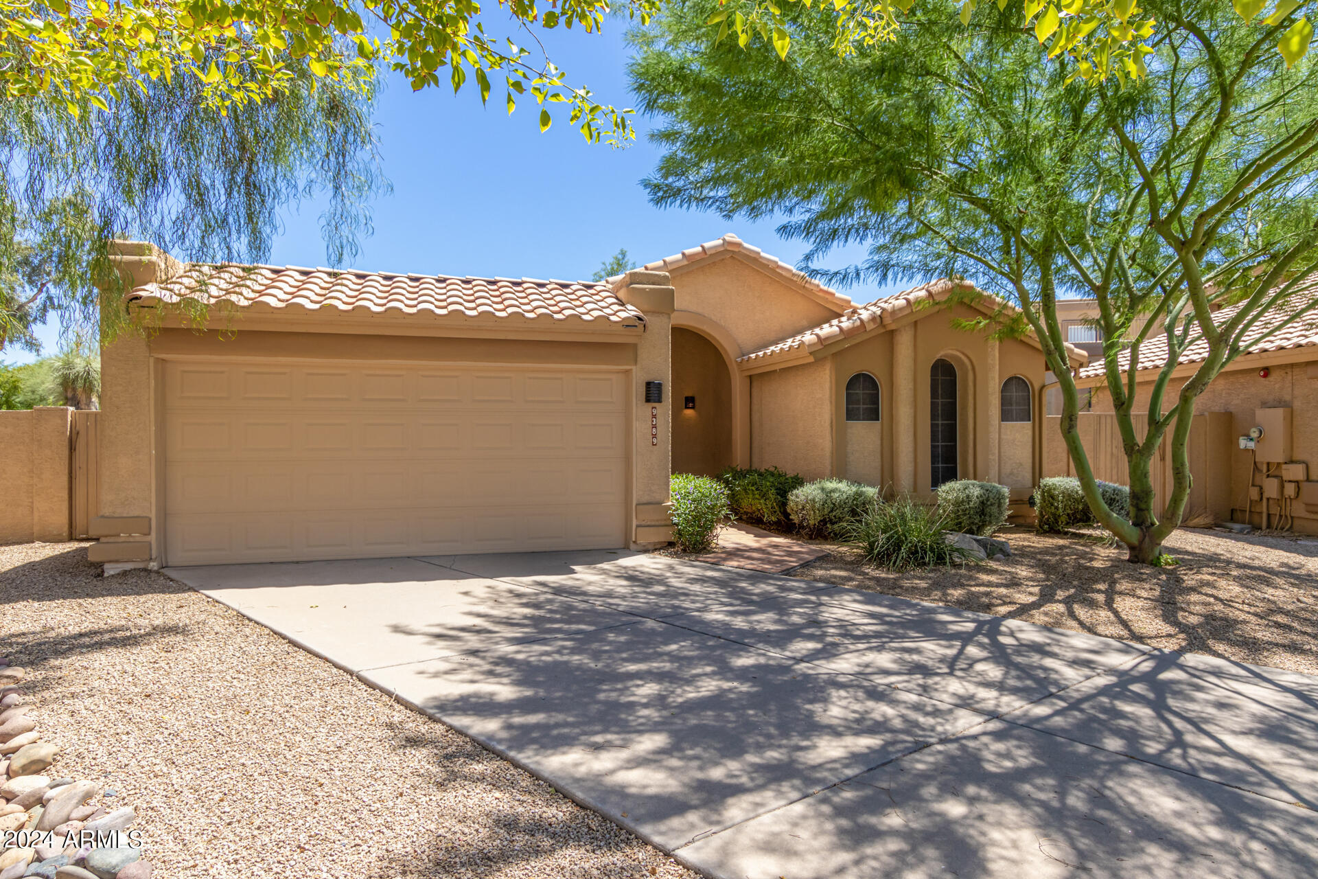 9389 E CORRINE Drive