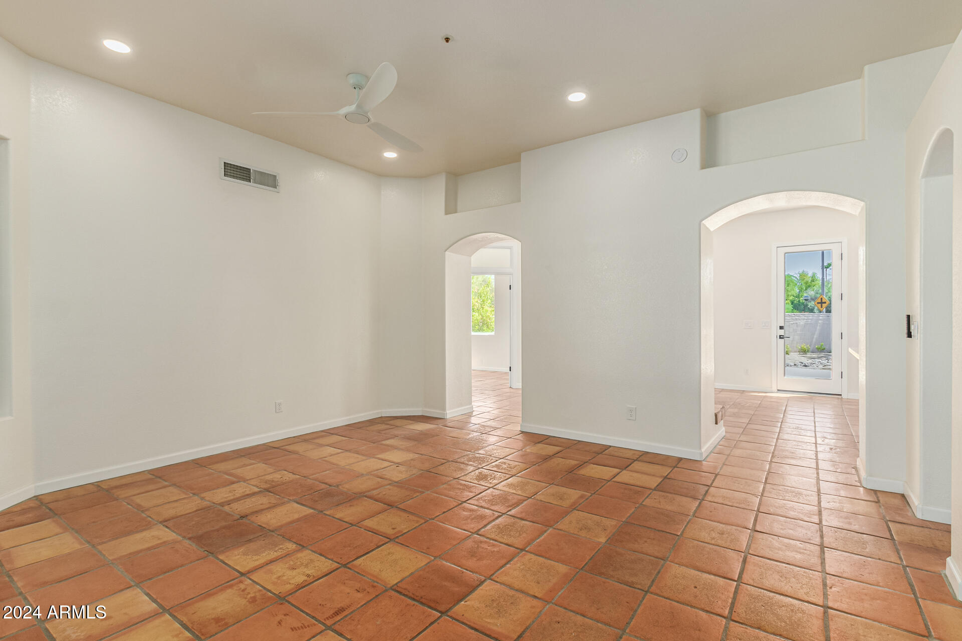 9389 E CORRINE Drive