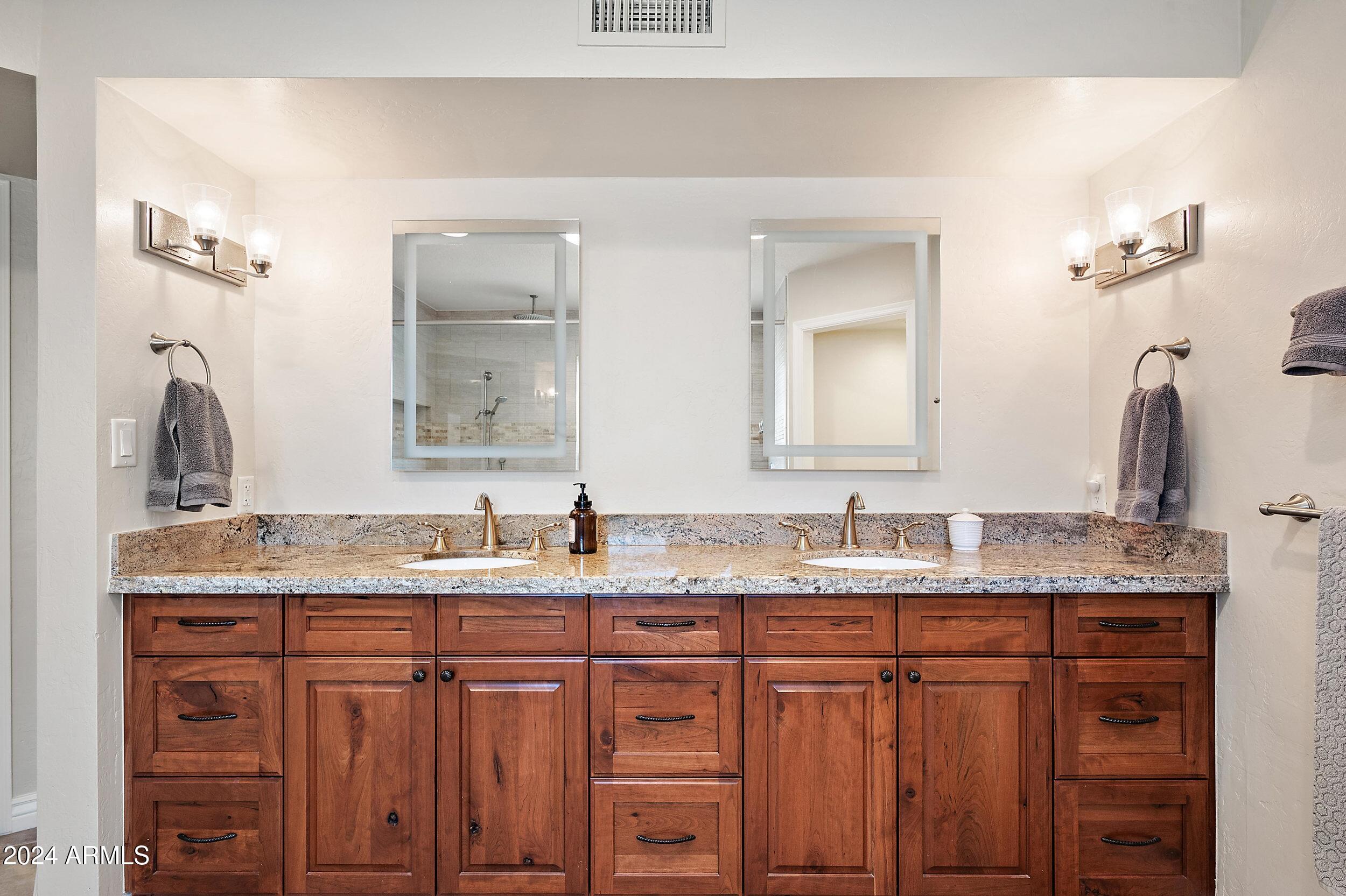 2626 E ARIZONA BILTMORE Circle # 35