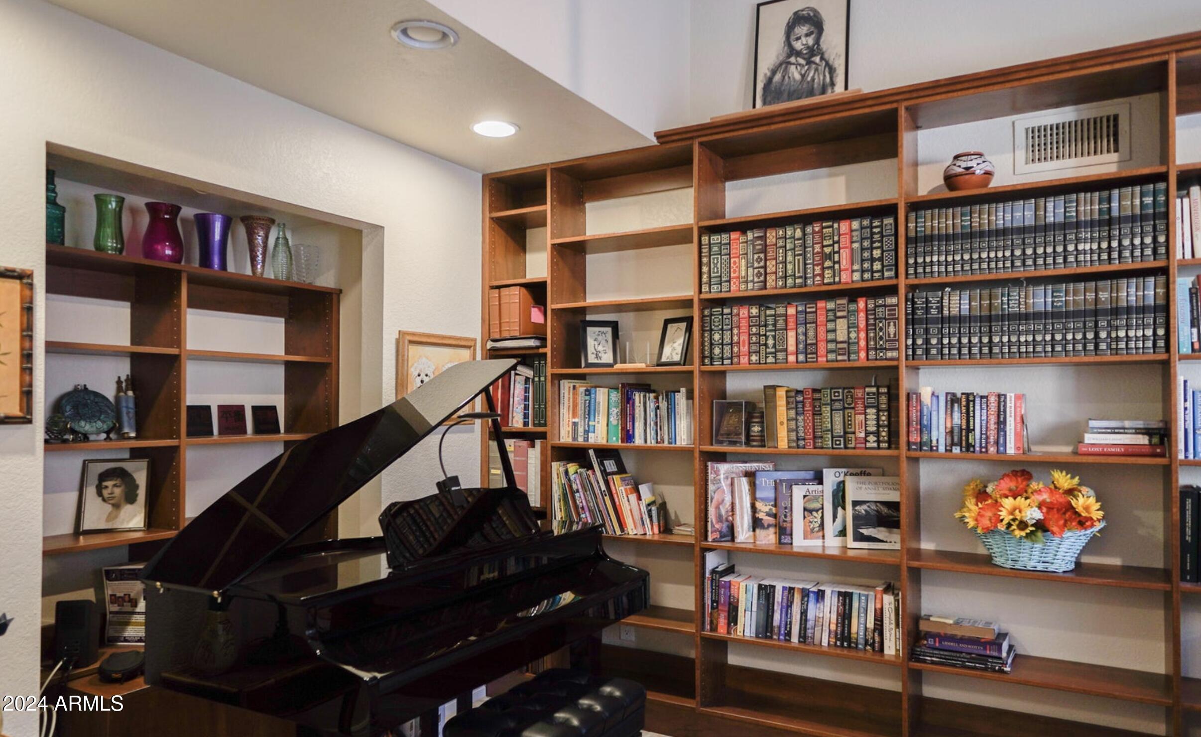 2626 E ARIZONA BILTMORE Circle # 35