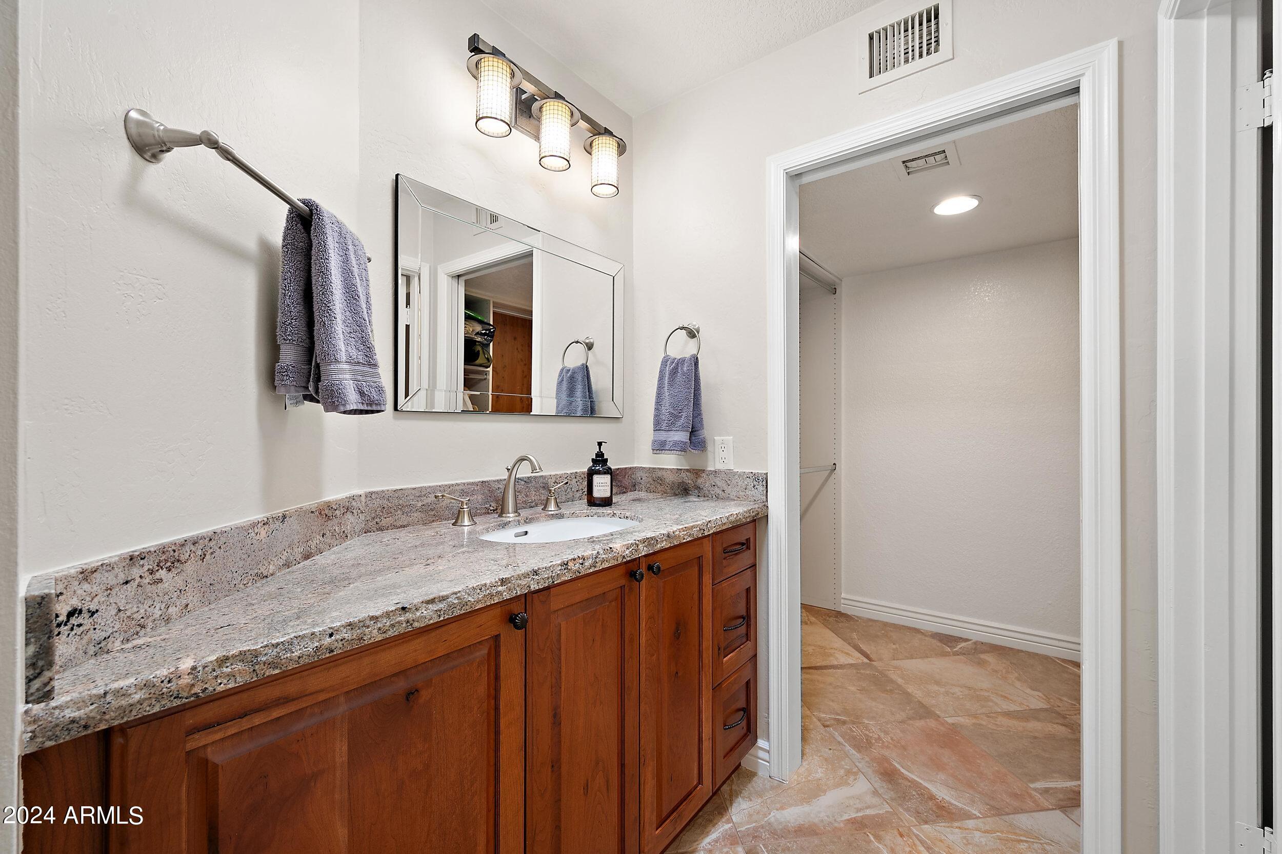 2626 E ARIZONA BILTMORE Circle # 35