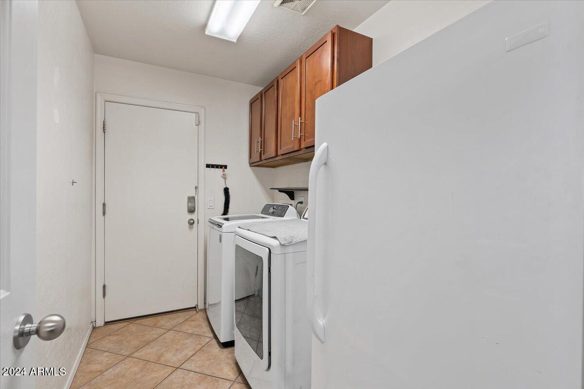 3406 E SUPERIOR Road