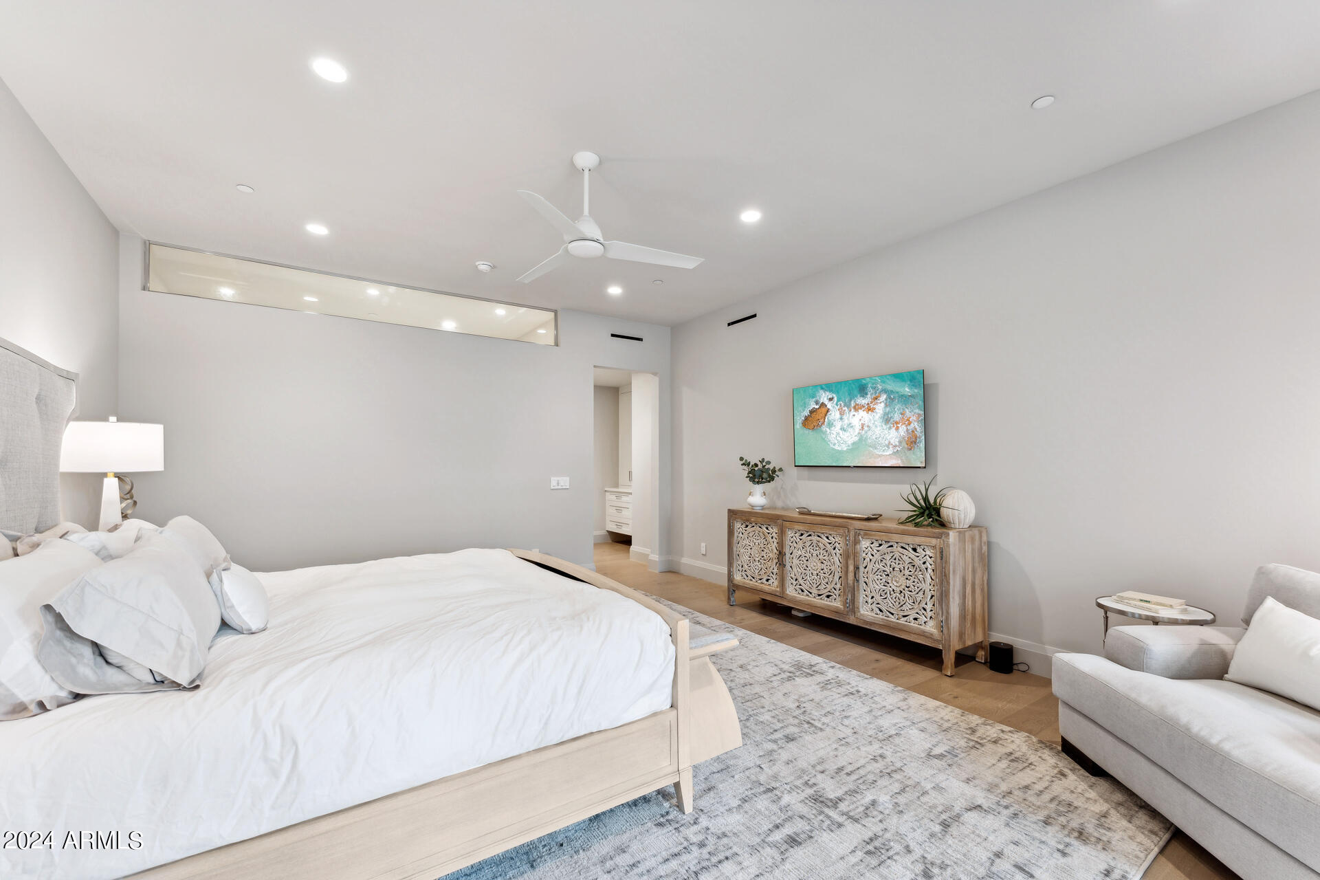5587 E EDWARD Lane