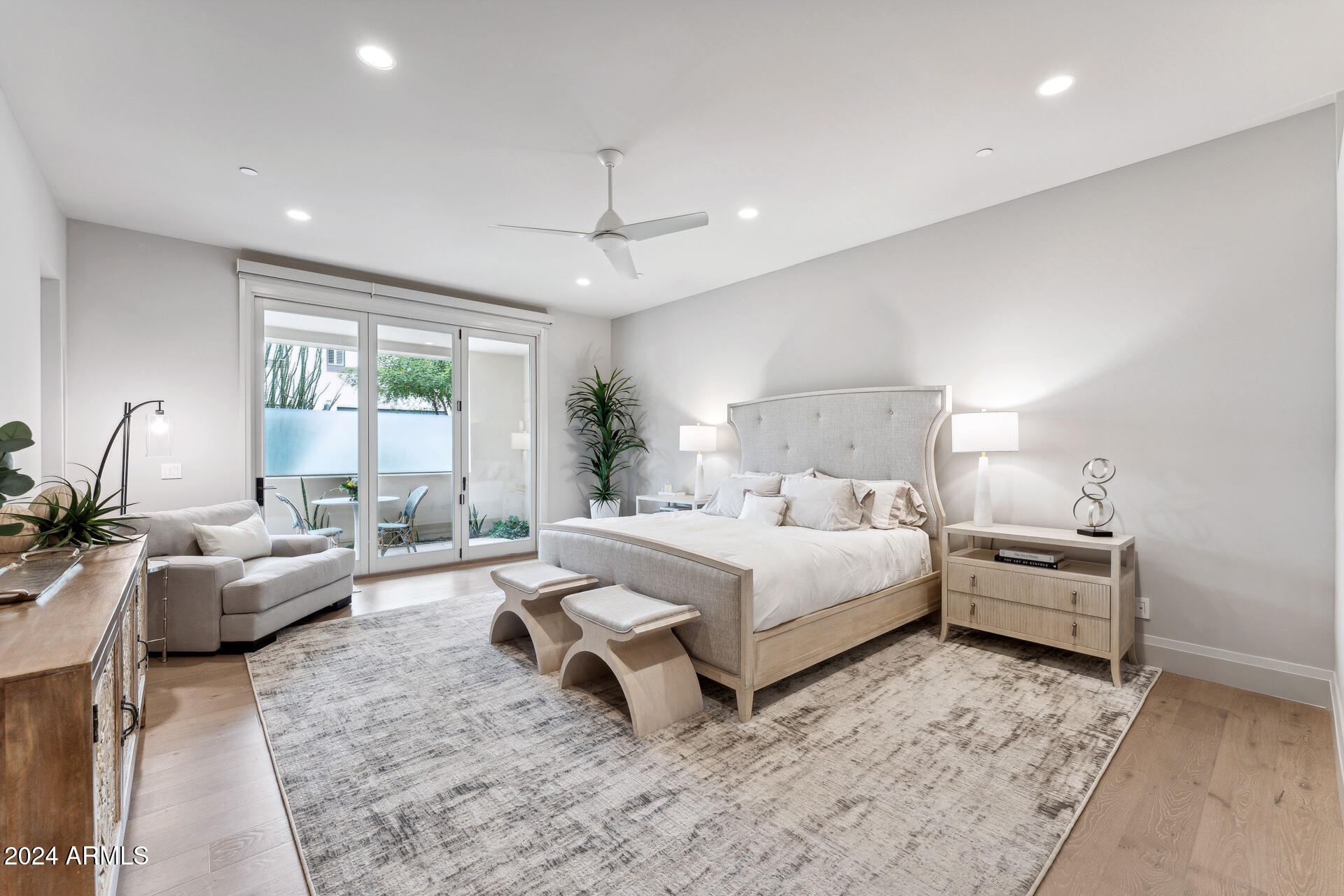 5587 E EDWARD Lane