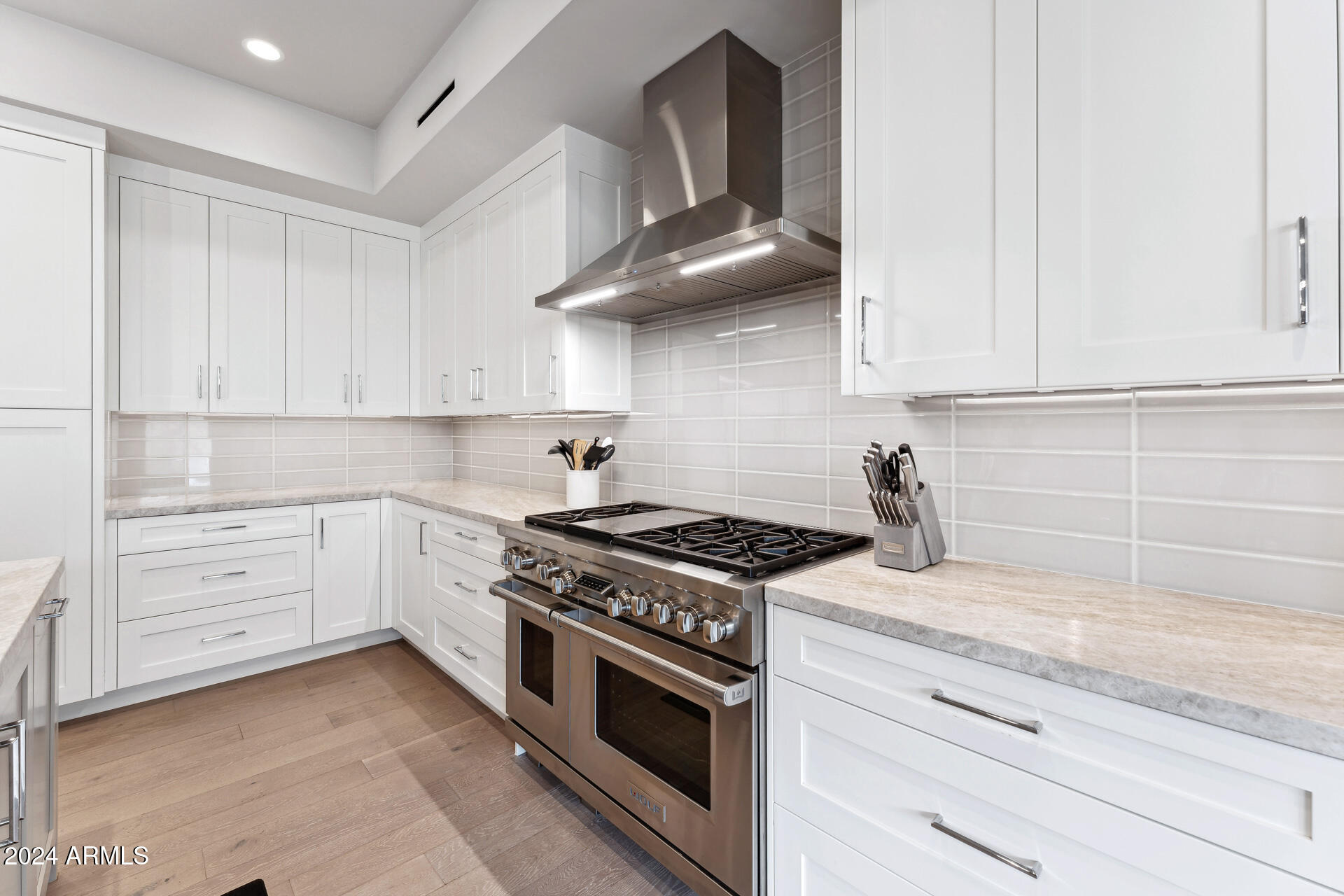 5587 E EDWARD Lane