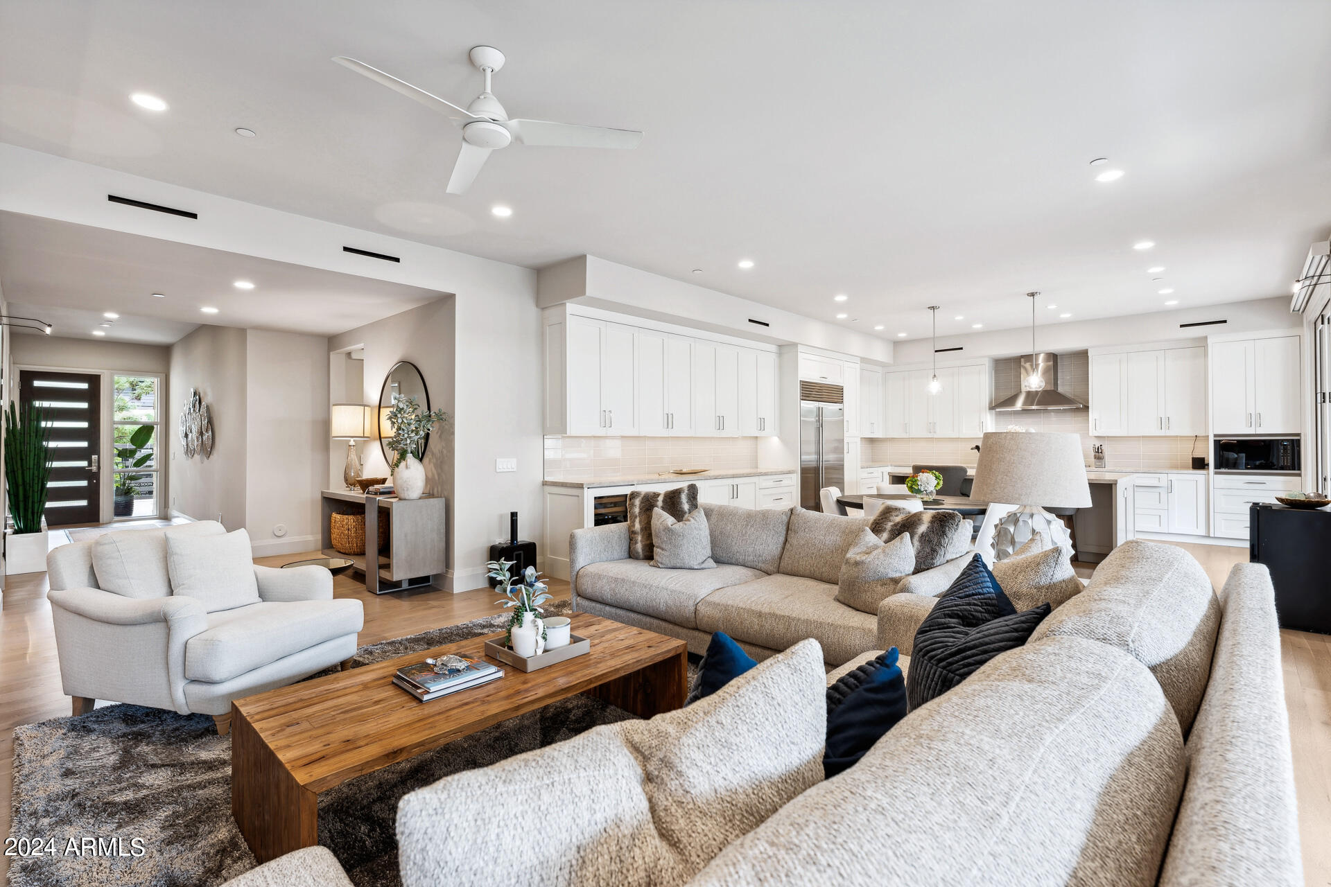 5587 E EDWARD Lane