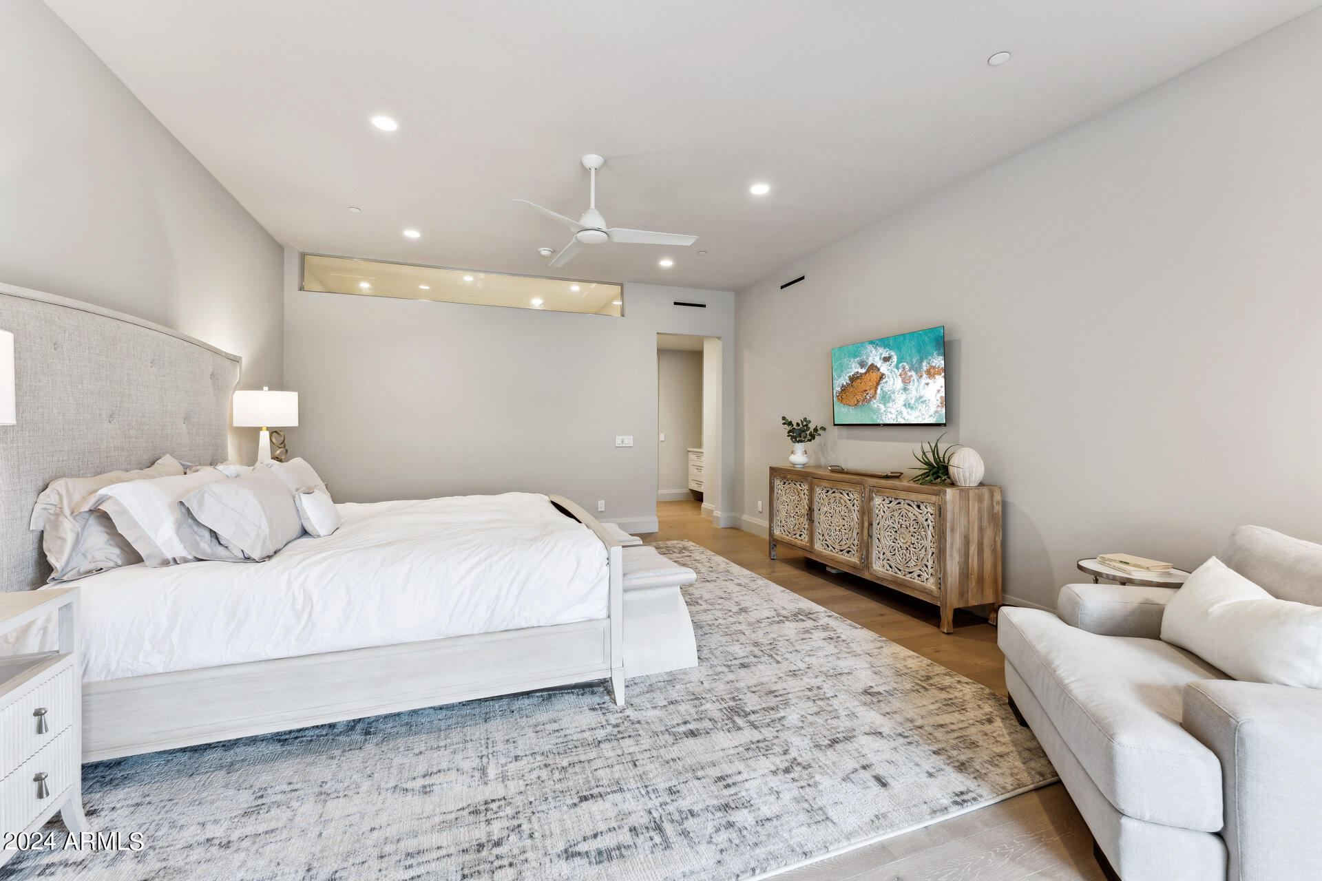 5587 E EDWARD Lane