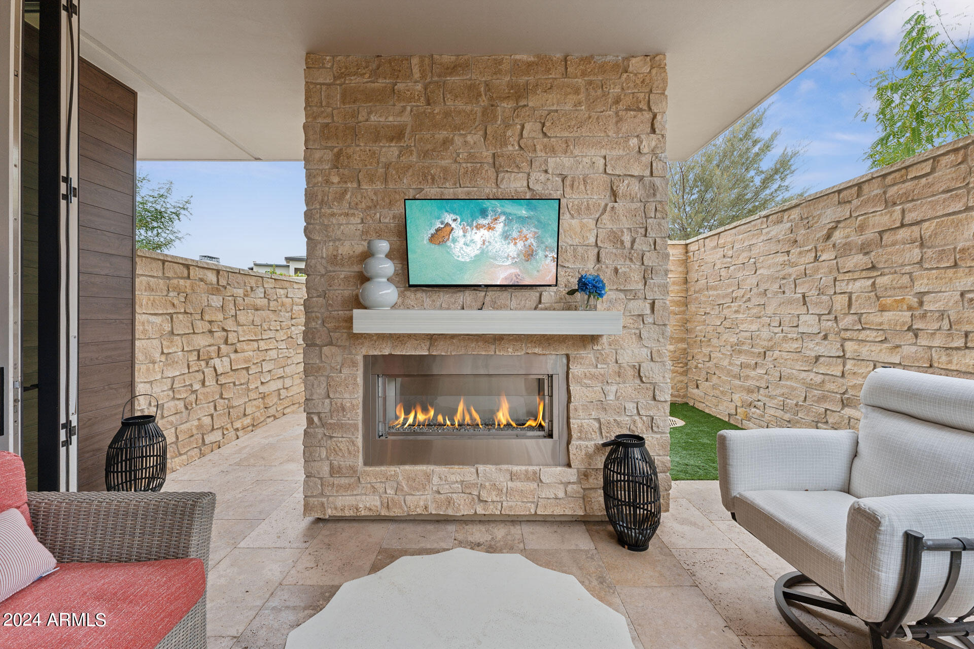 5587 E EDWARD Lane