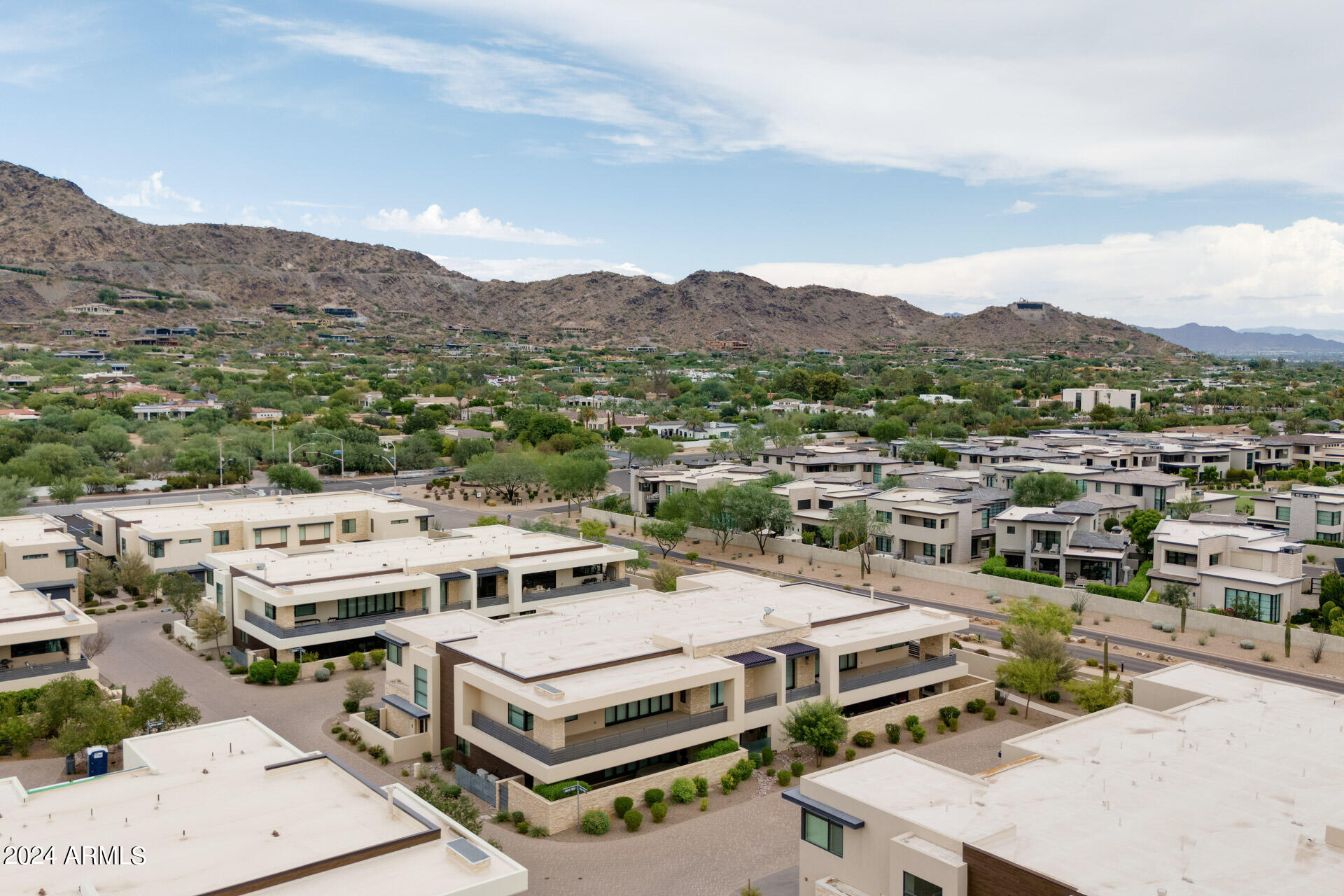 5587 E EDWARD Lane