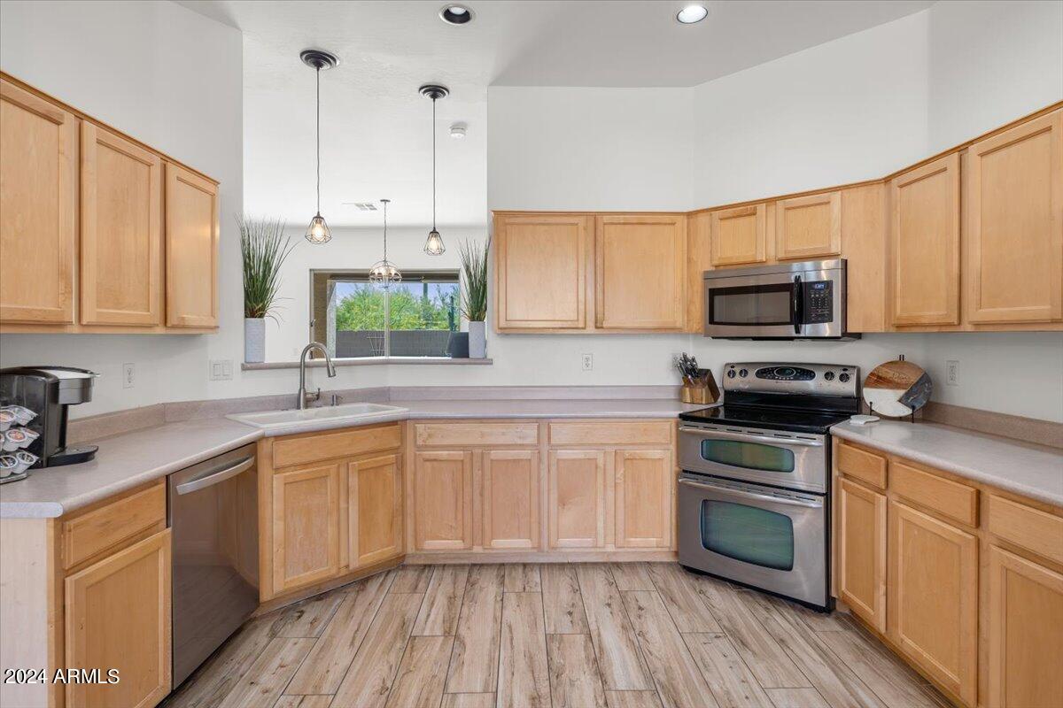 29220 N 48TH Street