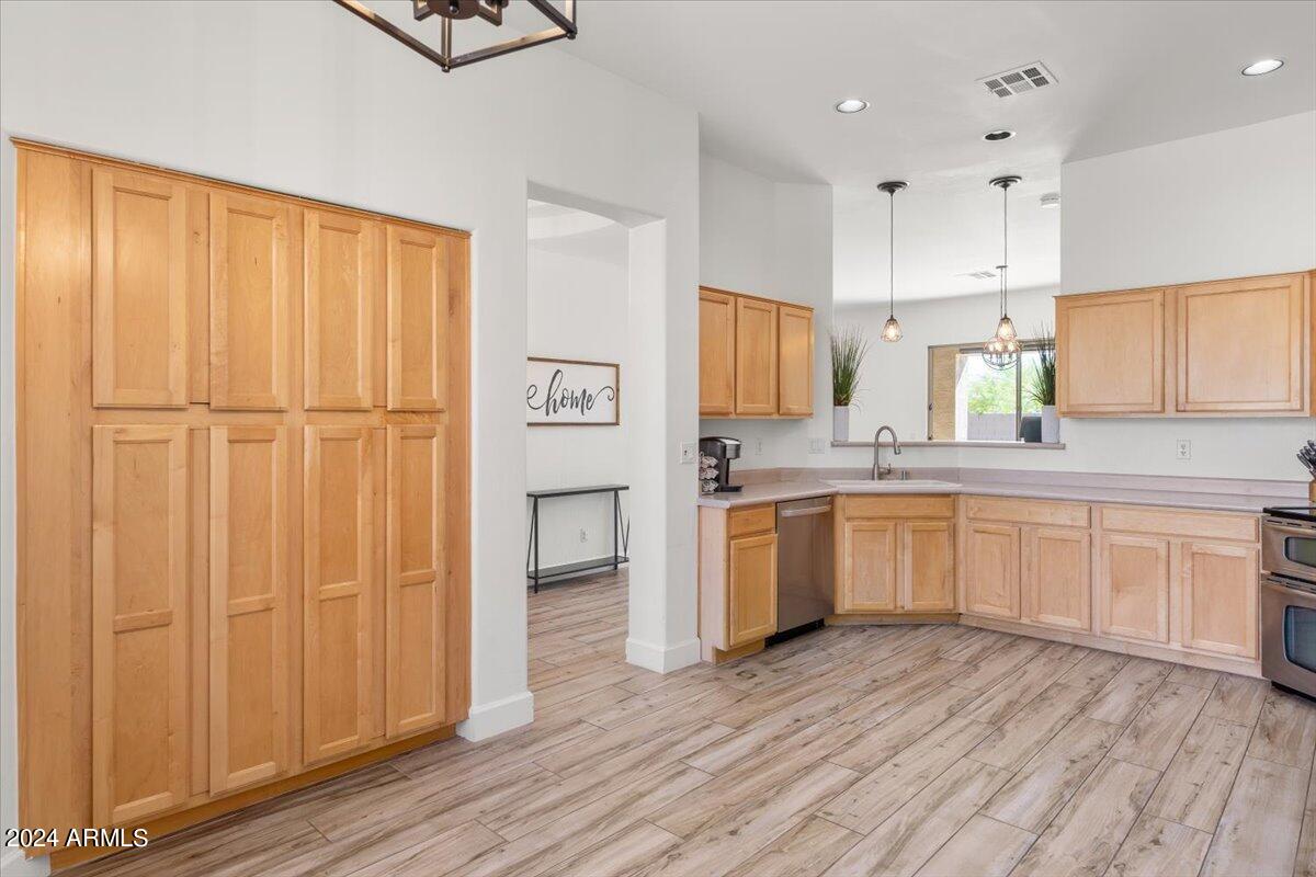 29220 N 48TH Street