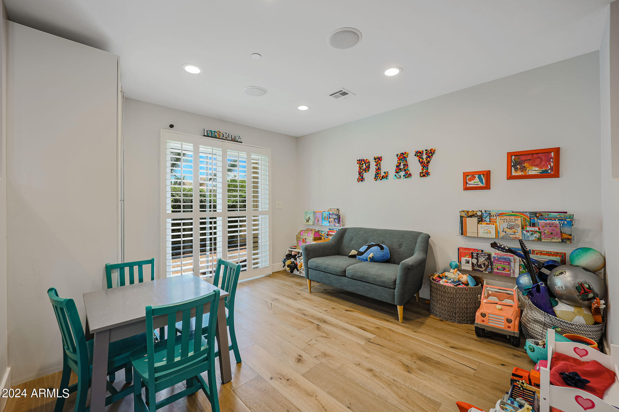 8526 E SAN JACINTO Drive