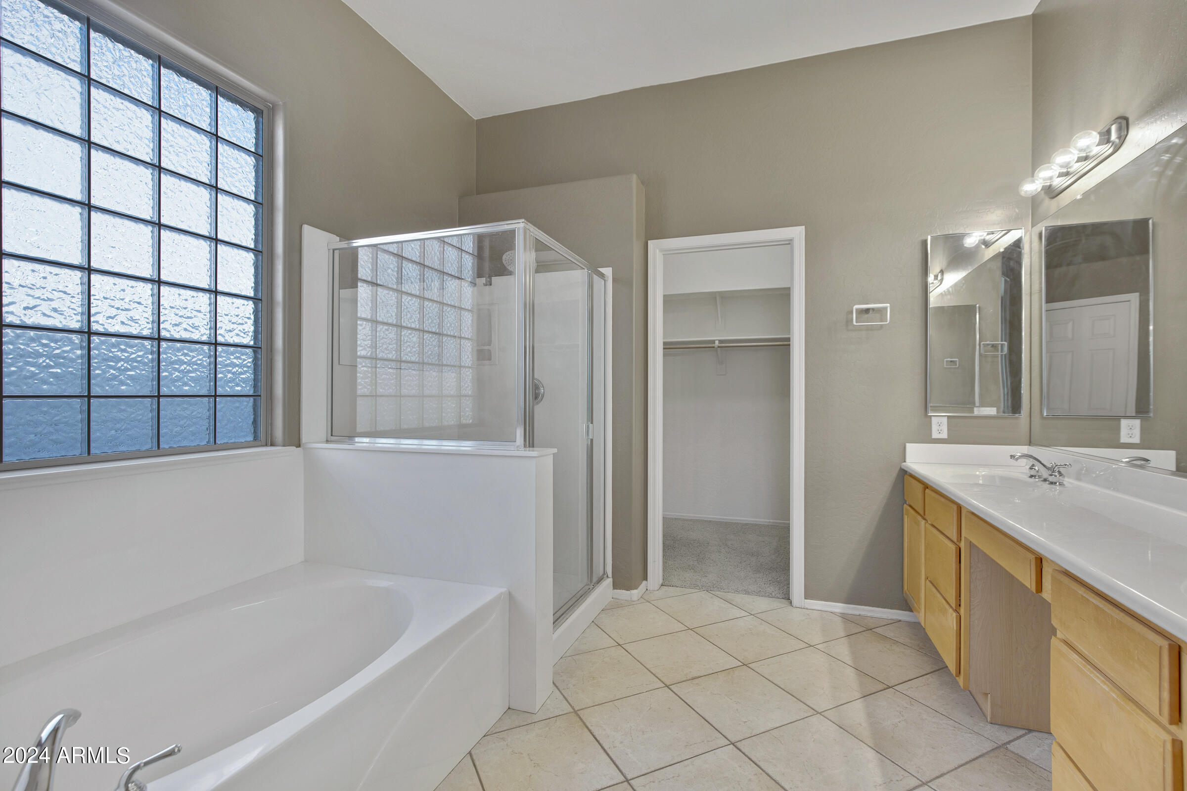 2109 E Winchester Way