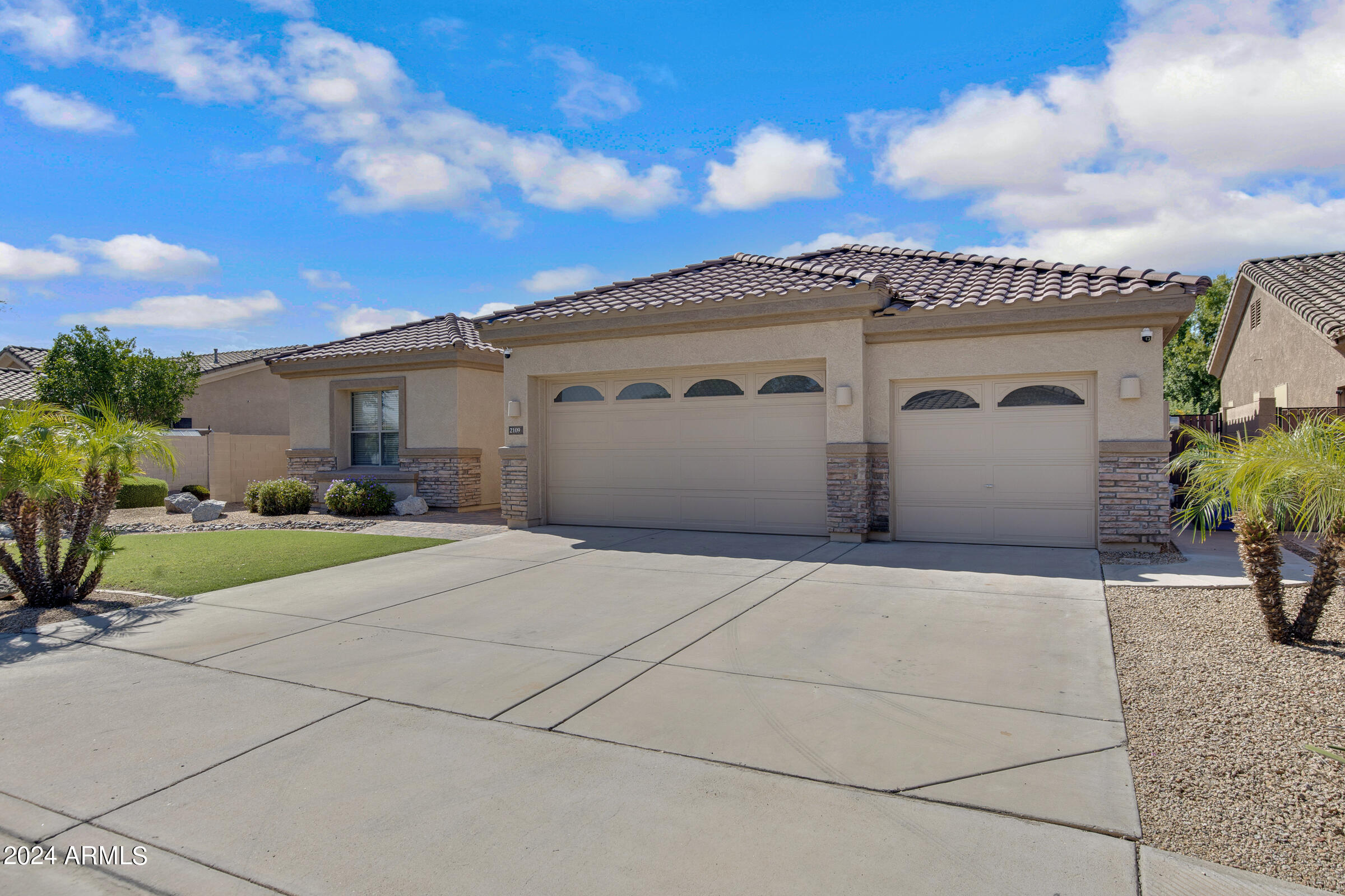 2109 E Winchester Way