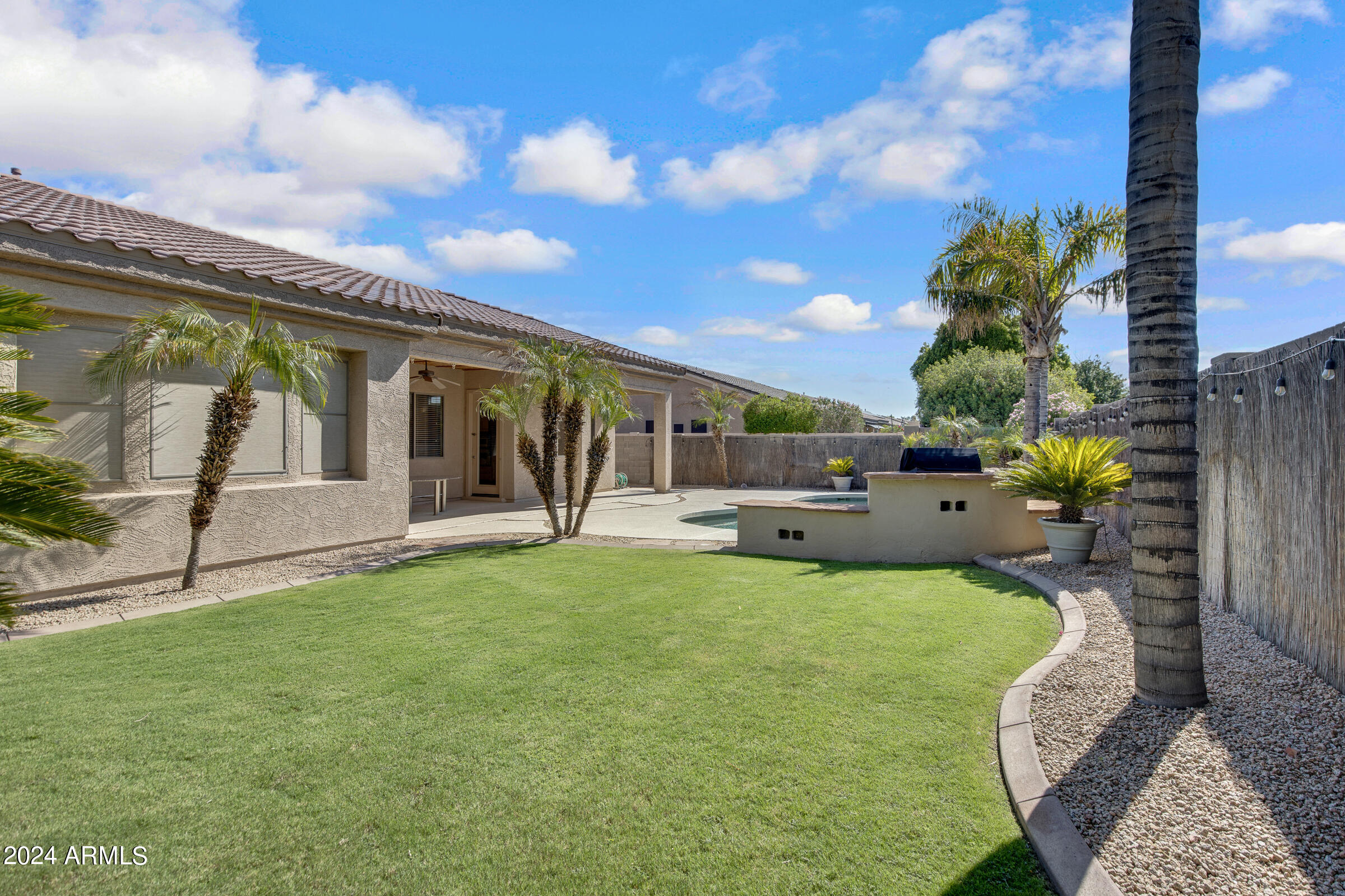 2109 E Winchester Way