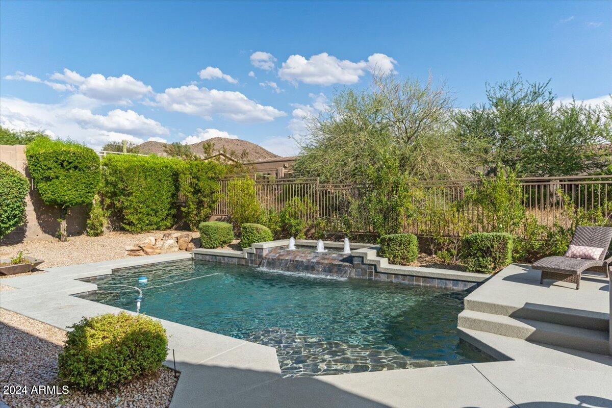 10731 E REDFIELD Road