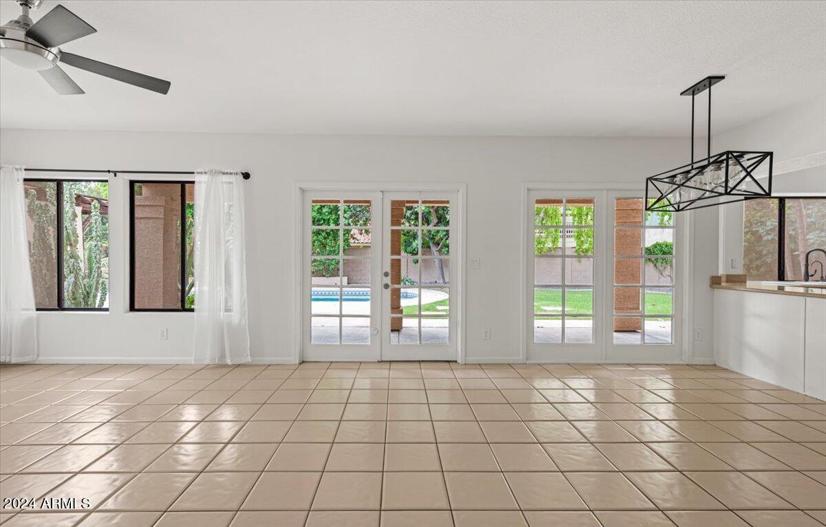 305 E VERA Lane