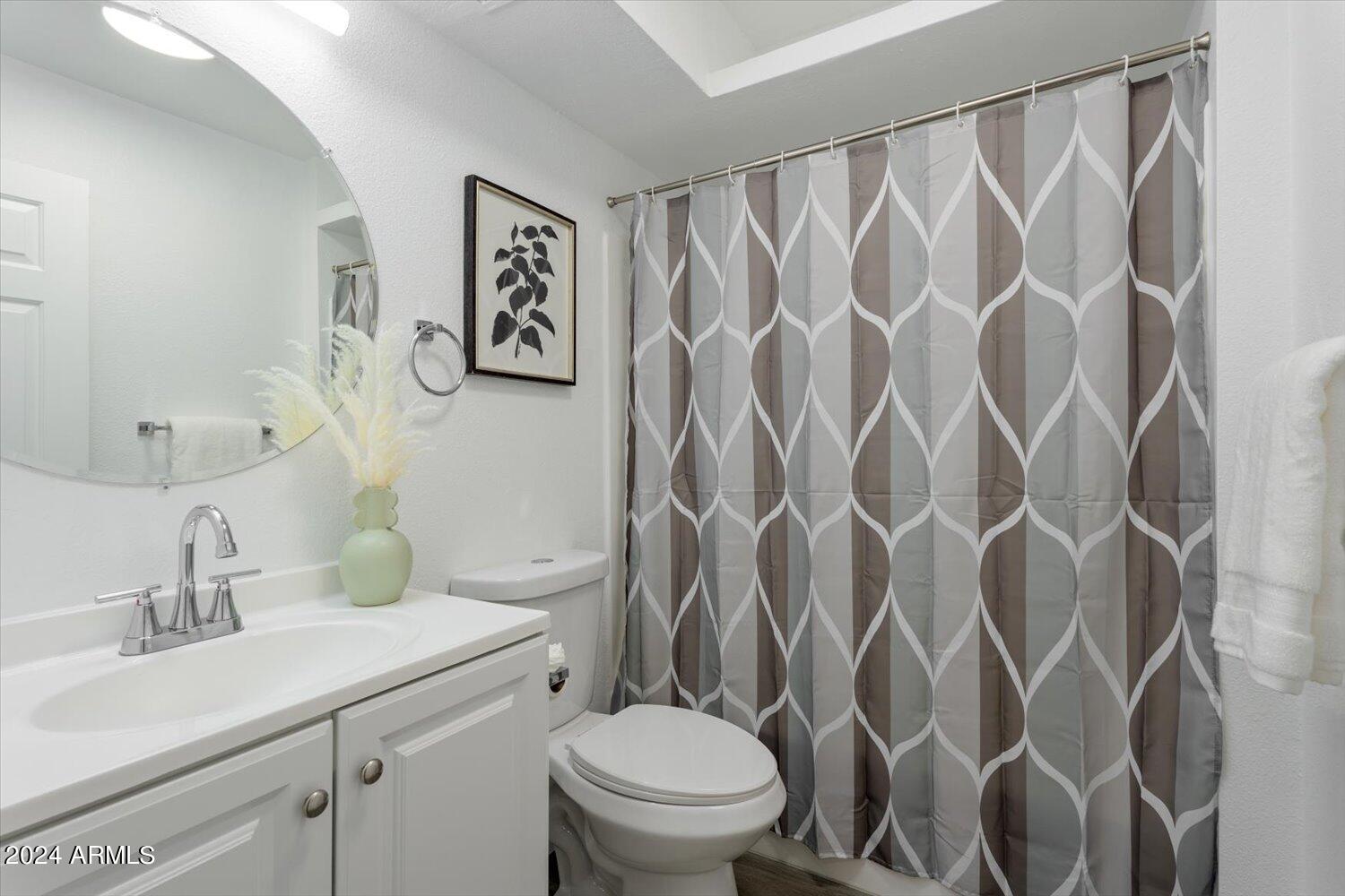 1125 W PASADENA Avenue 2