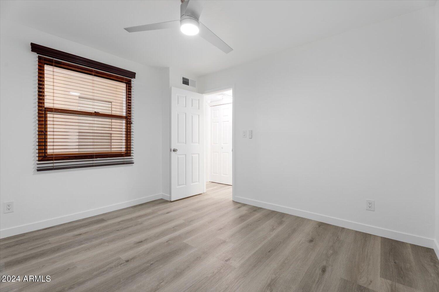 1125 W PASADENA Avenue 2