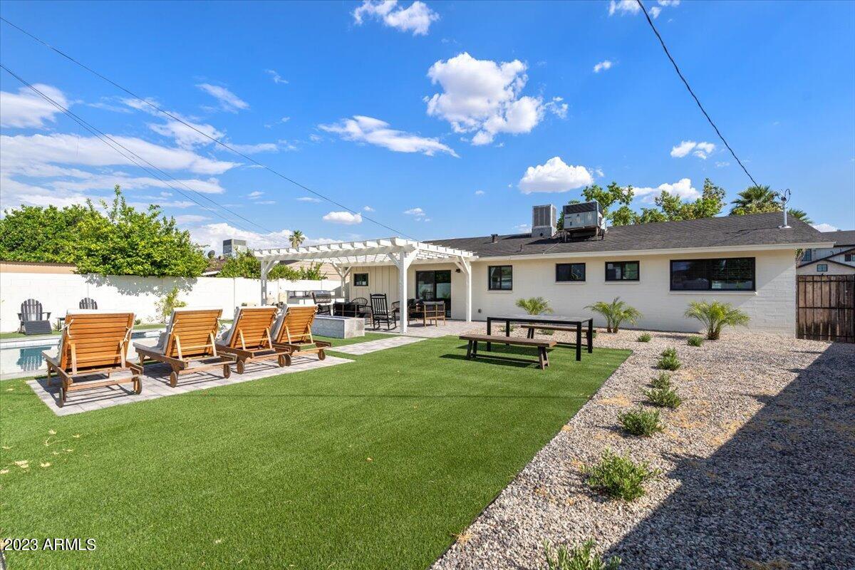 6544 E 4TH Street