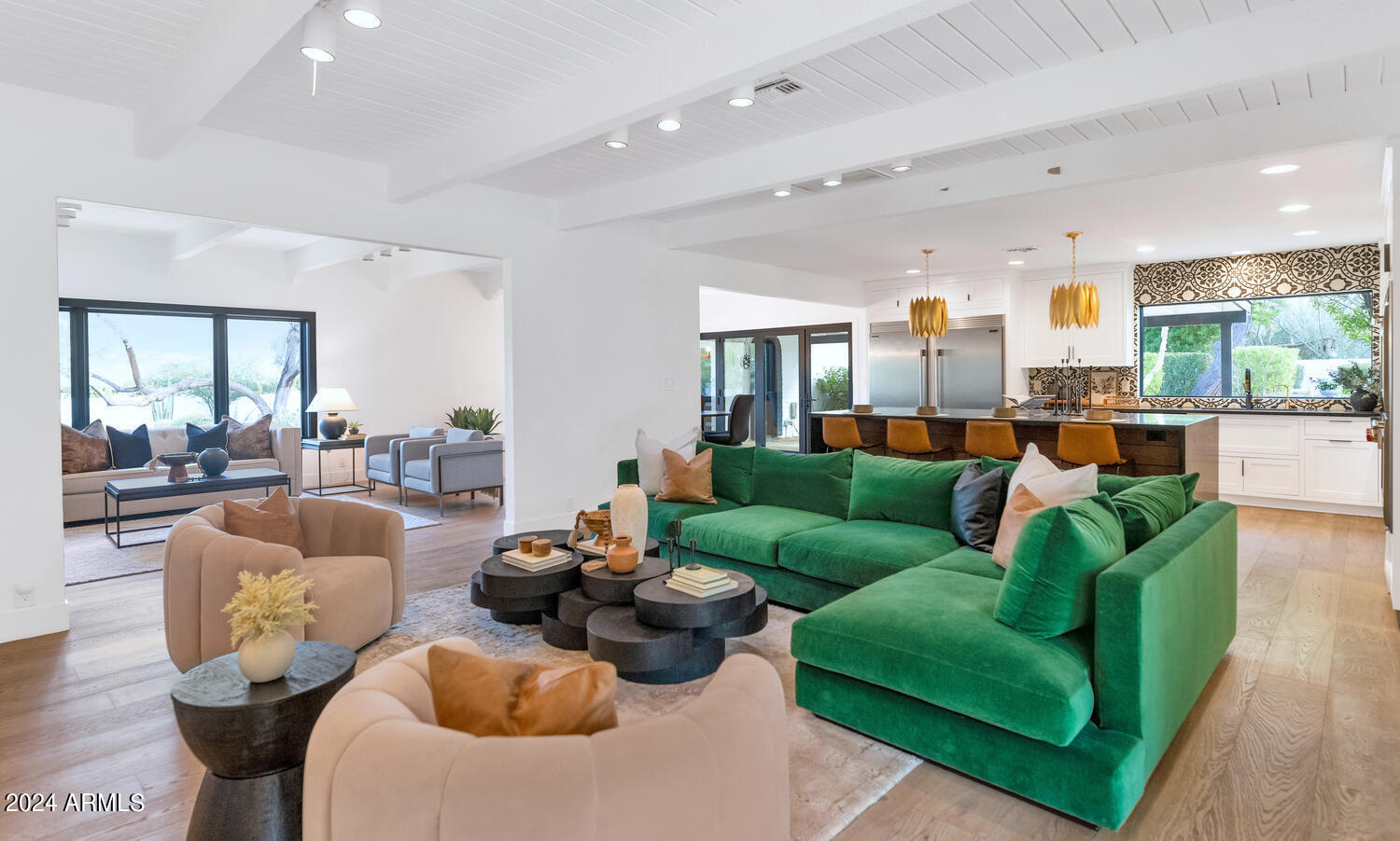 5409 E MCDONALD Drive