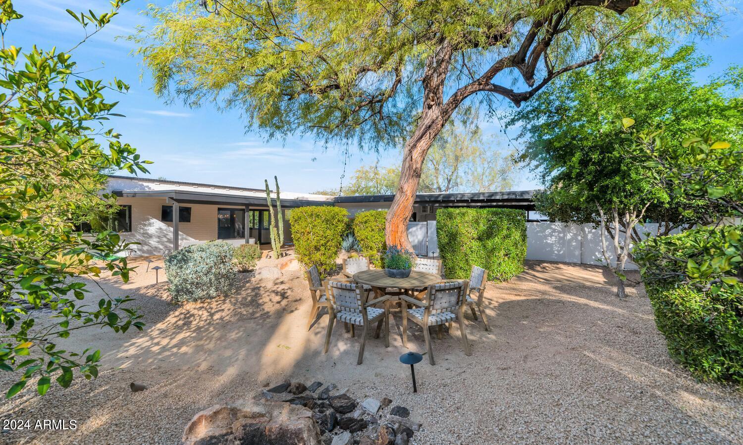 5409 E MCDONALD Drive