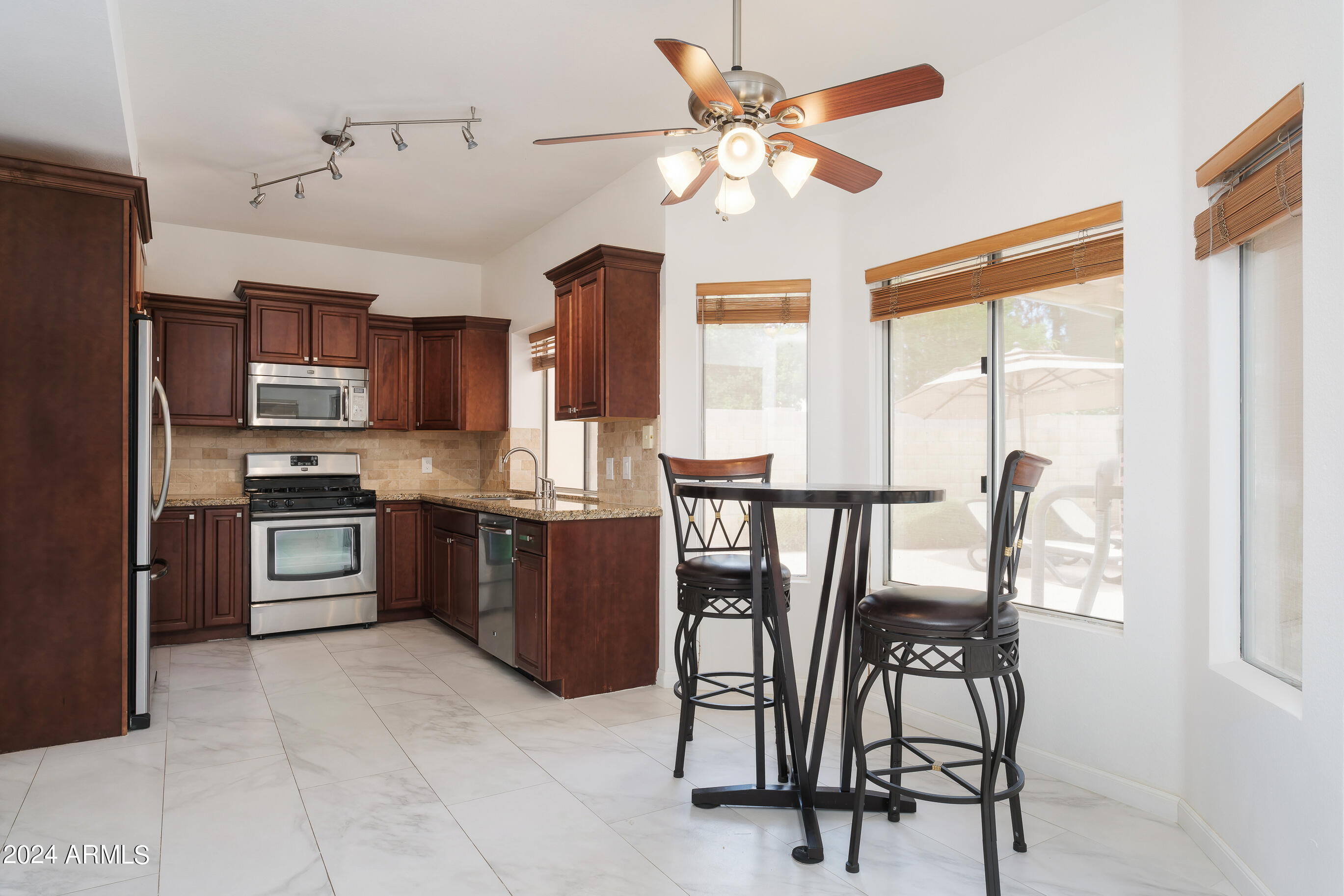 1120 E ARTESIAN Way