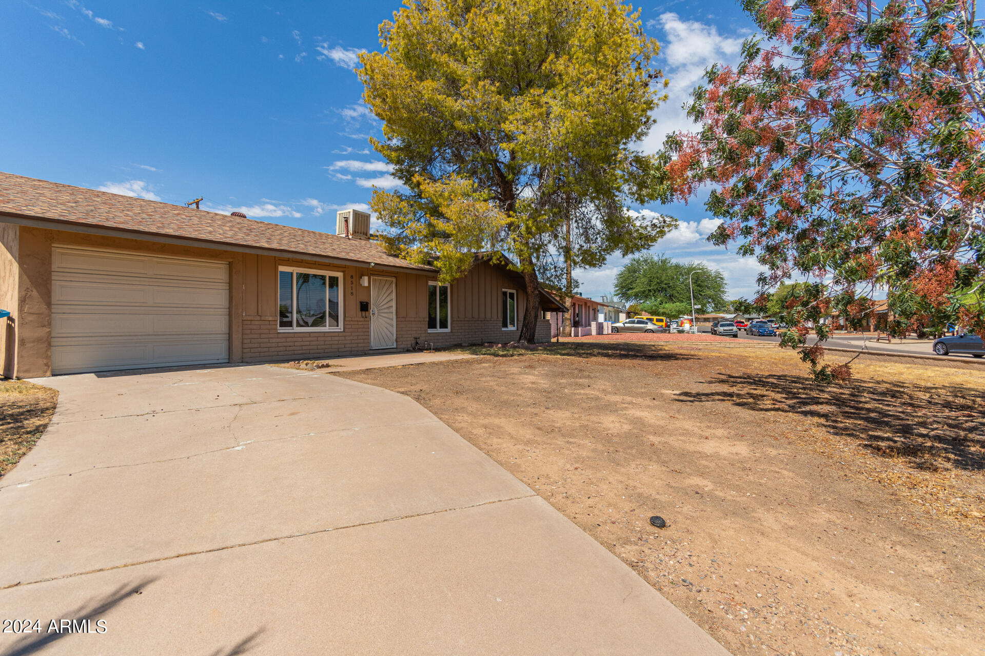 8518 N 32ND Drive