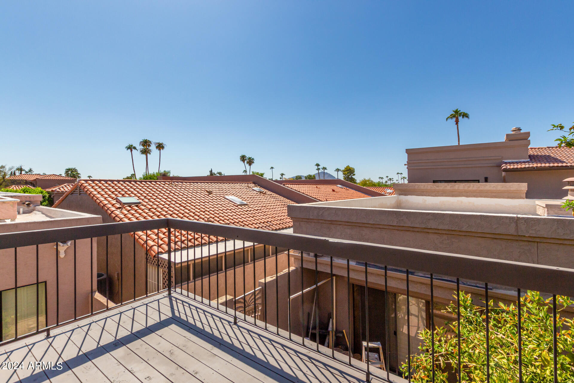 8677 E Via Del Valle