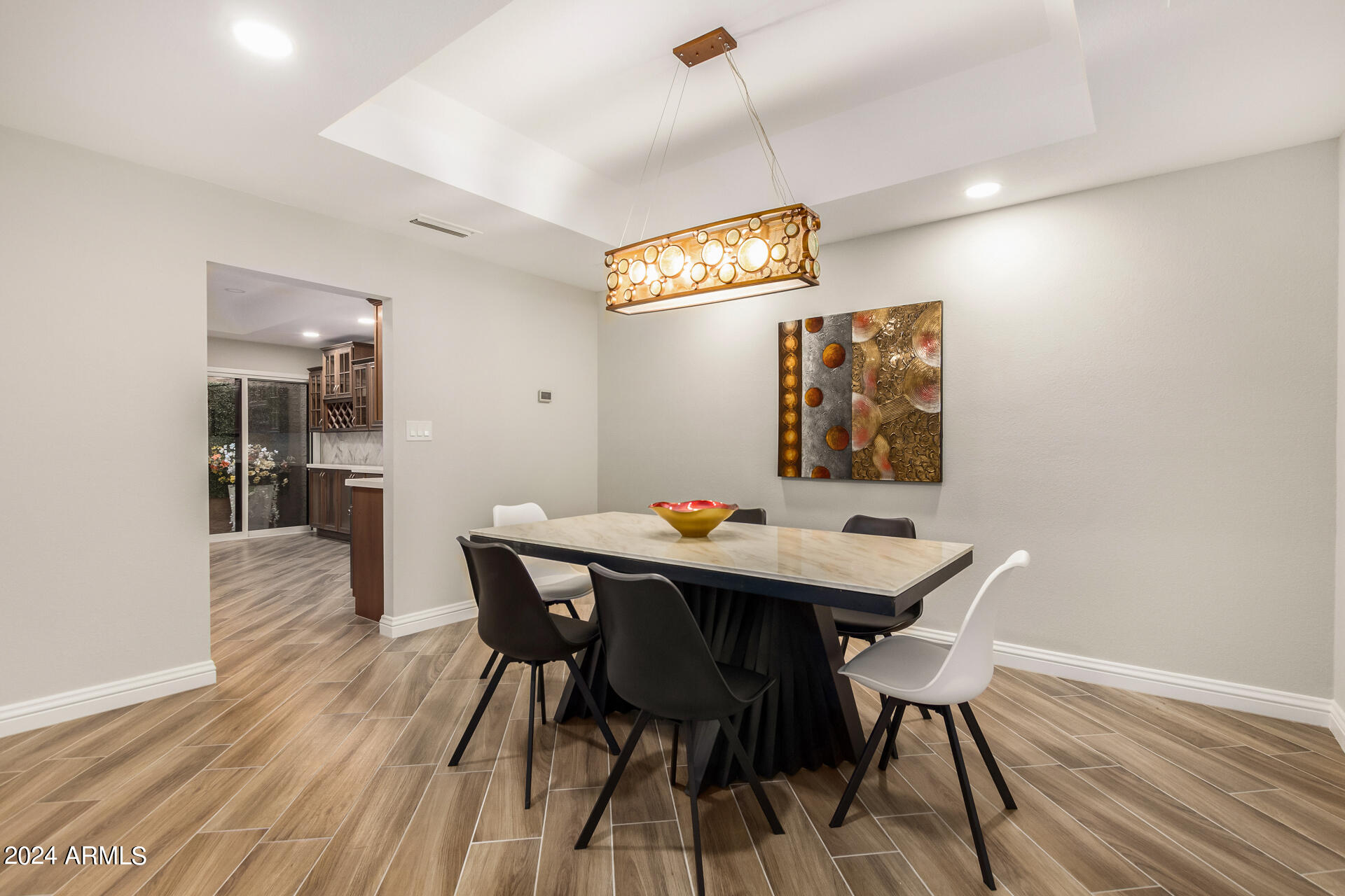 8677 E Via Del Valle