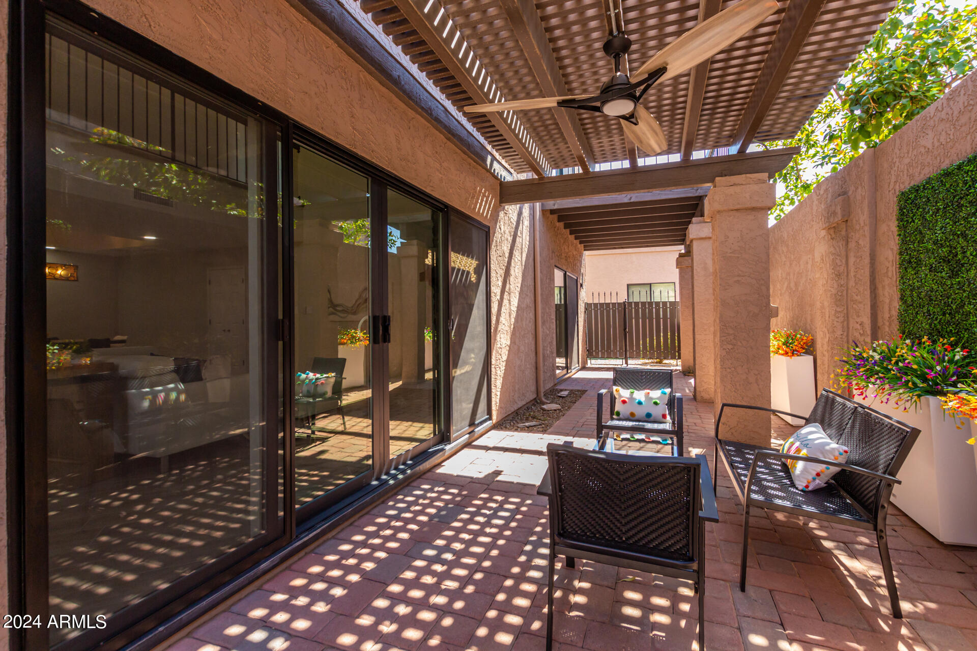 8677 E Via Del Valle