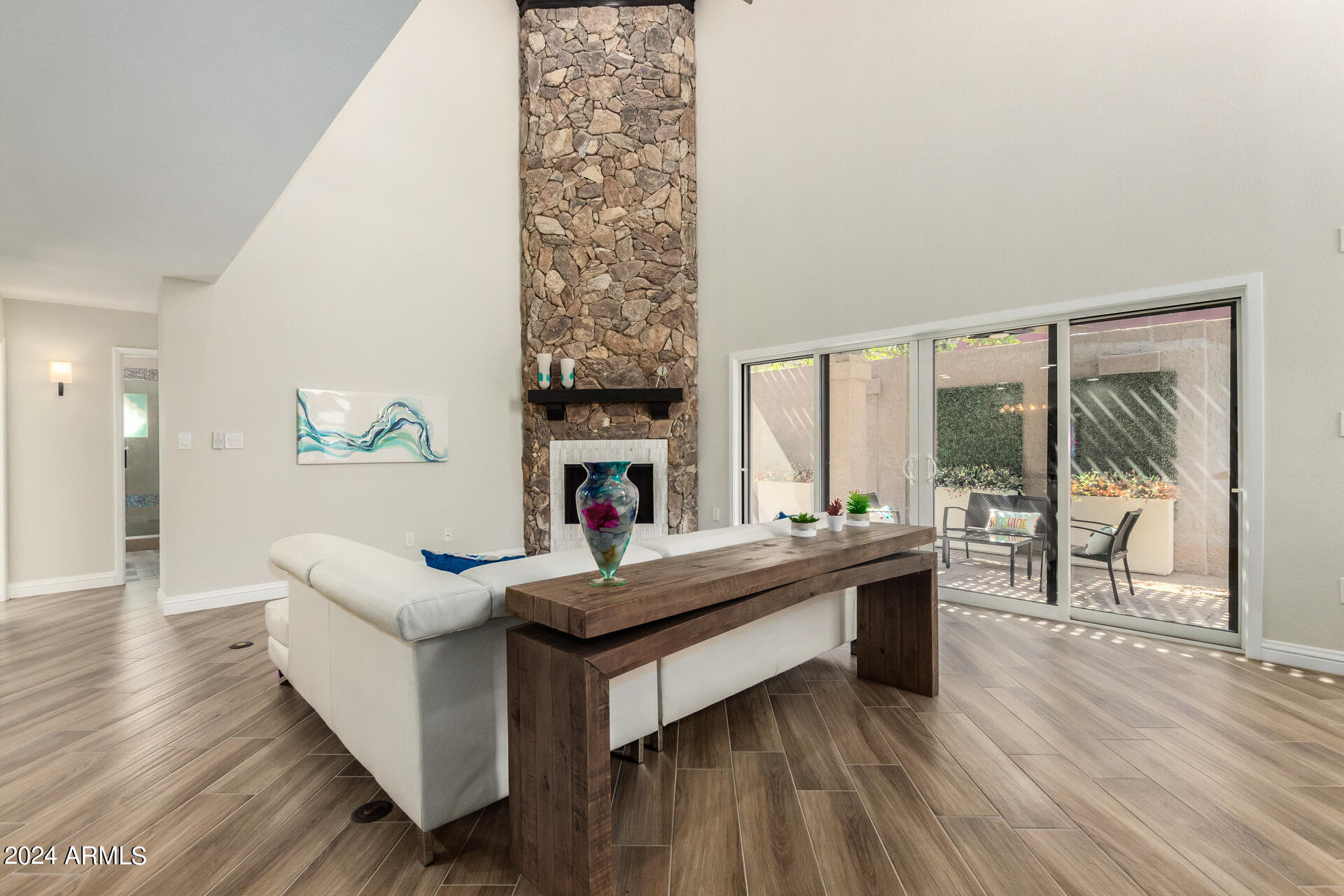 8677 E Via Del Valle