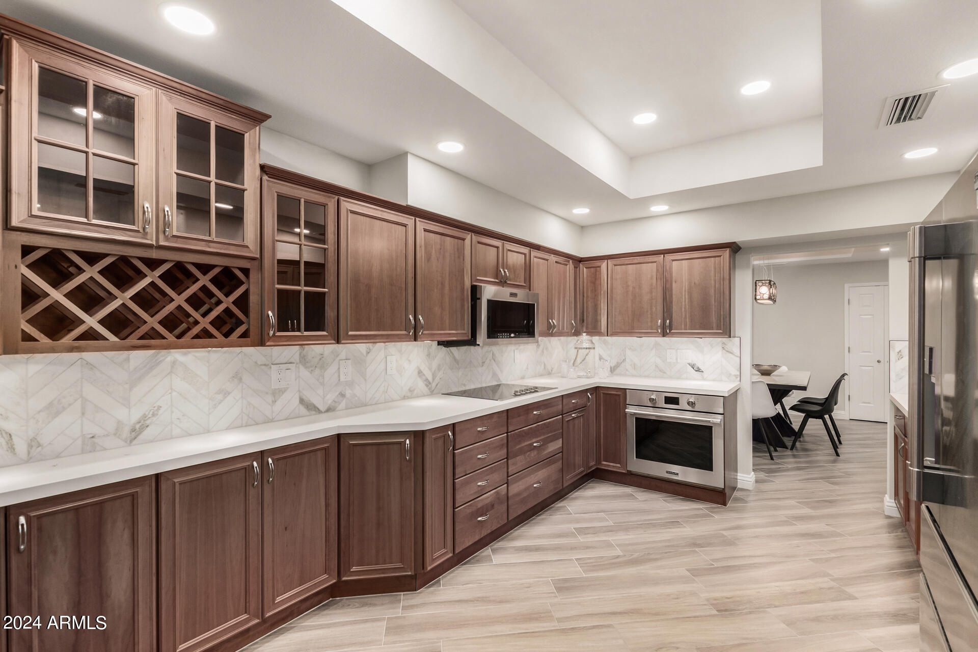 8677 E Via Del Valle