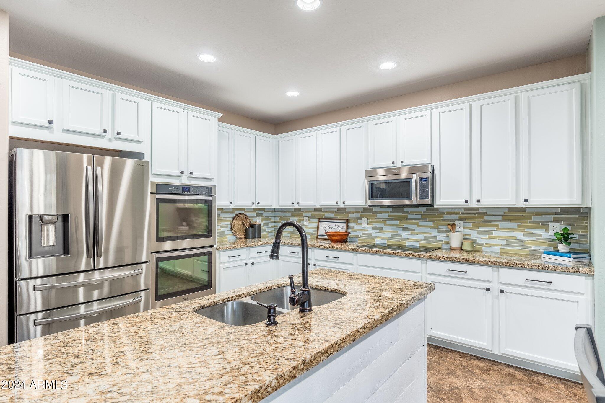 17961 W IVY Lane
