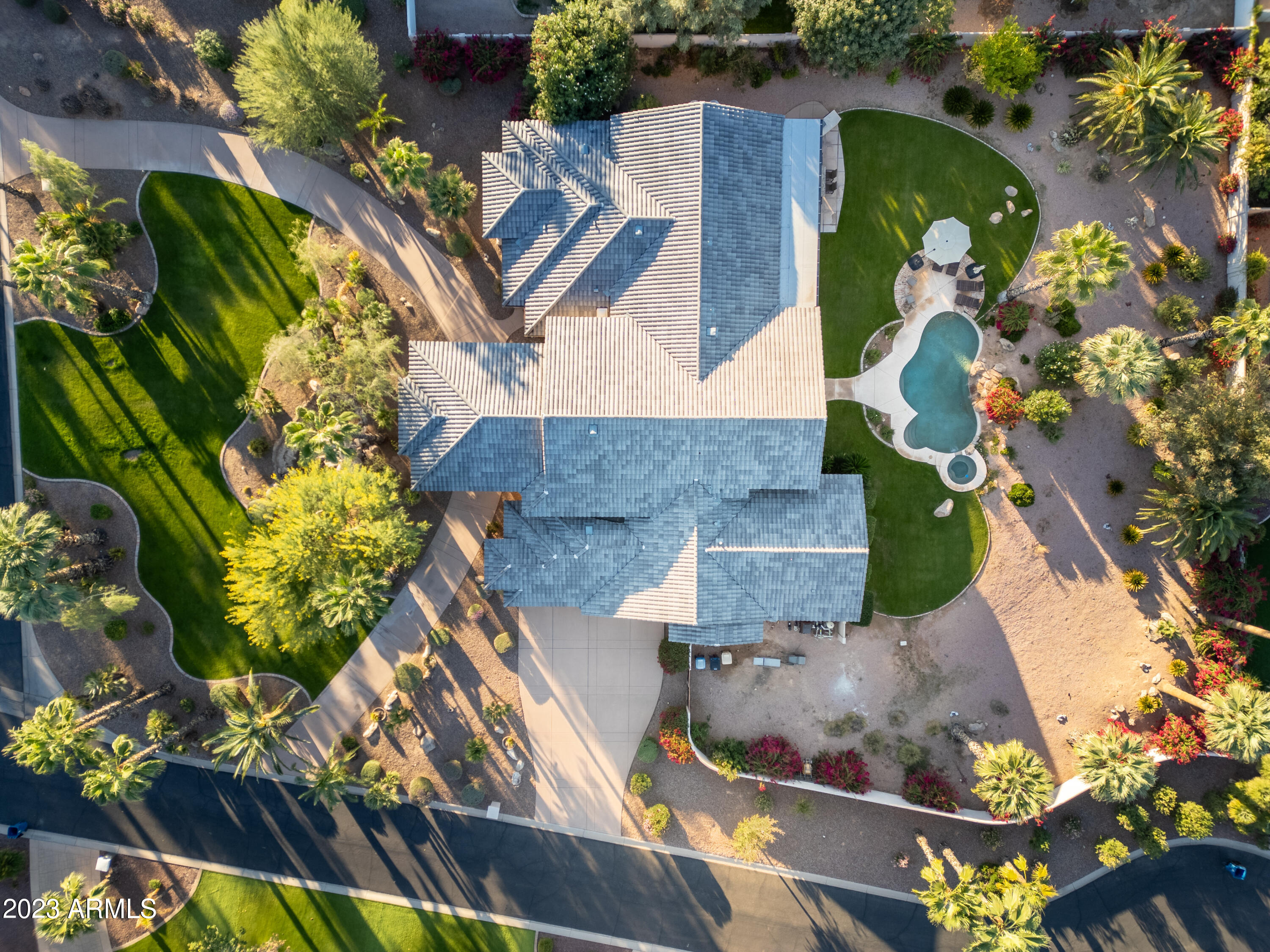 7148 E Valley Trail